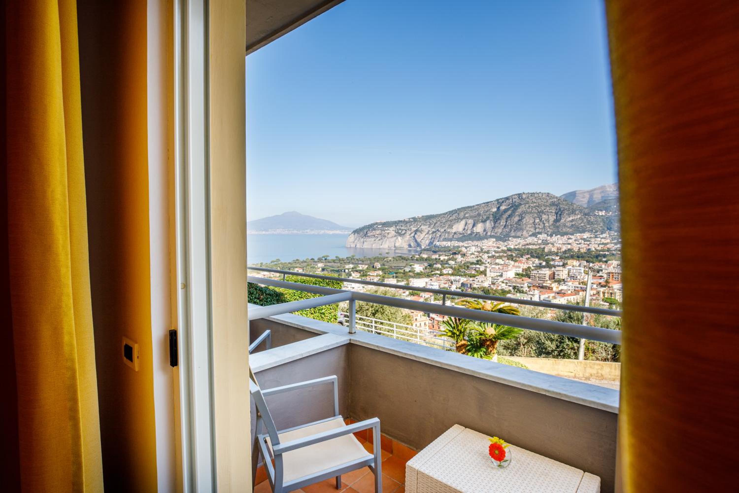 Double or Twin Room with Side Sea View photo 3