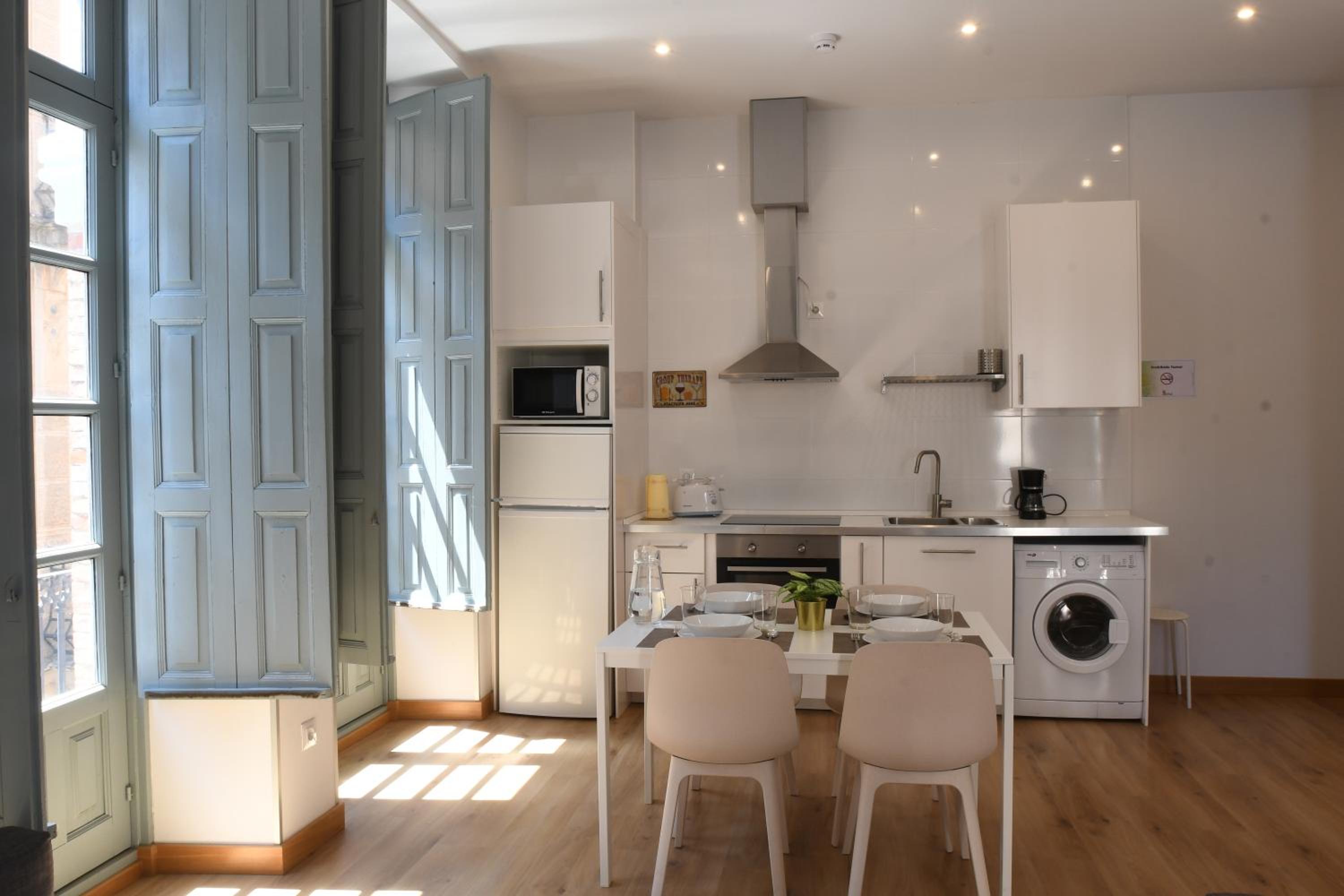 Standard Apartment - Photo 2