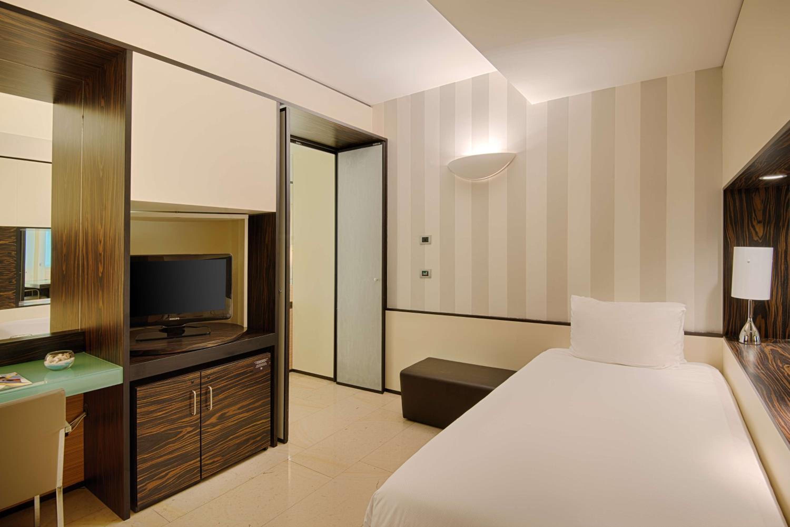 Family Triple Room photo 3
