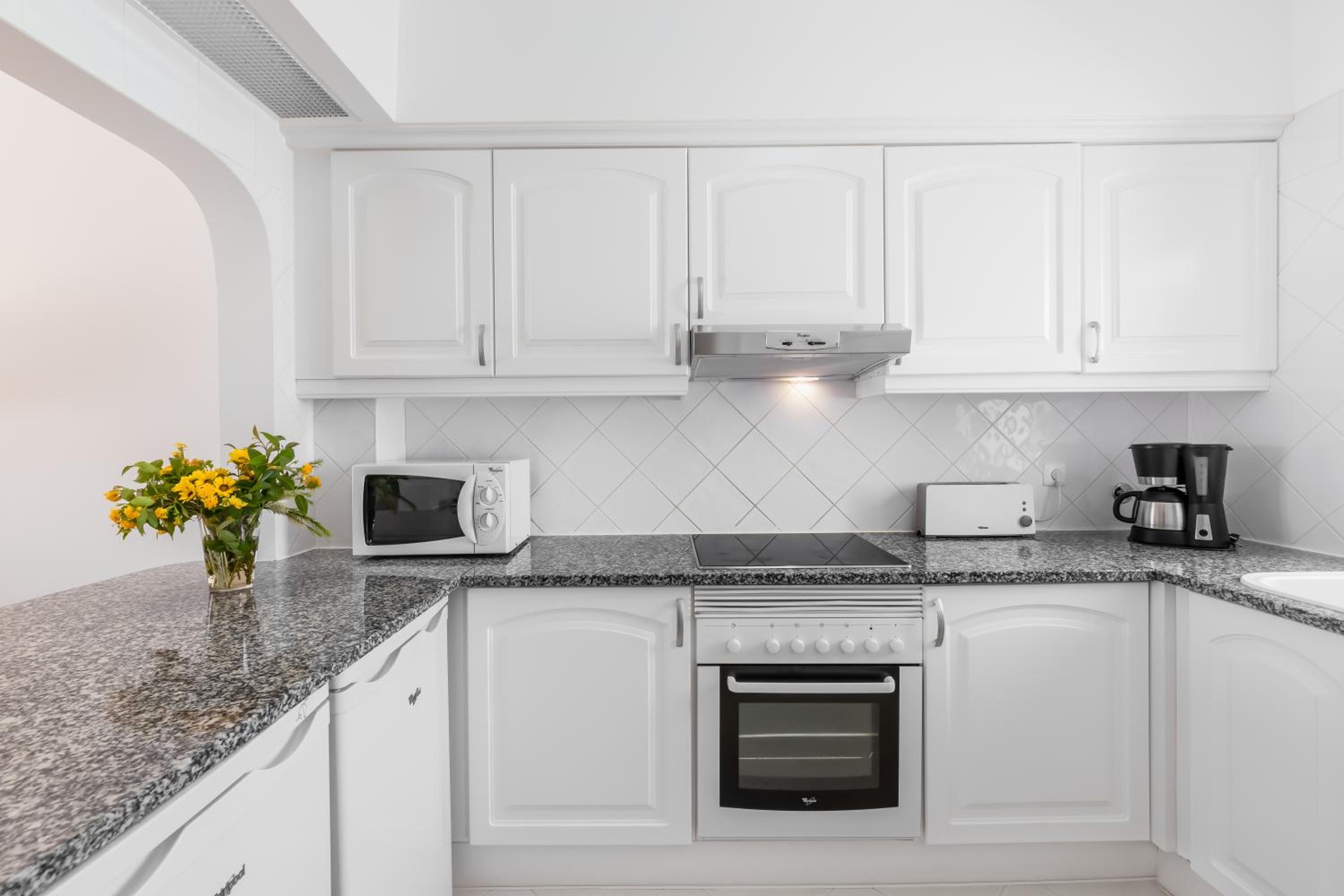 Superior One-Bedroom Apartment
