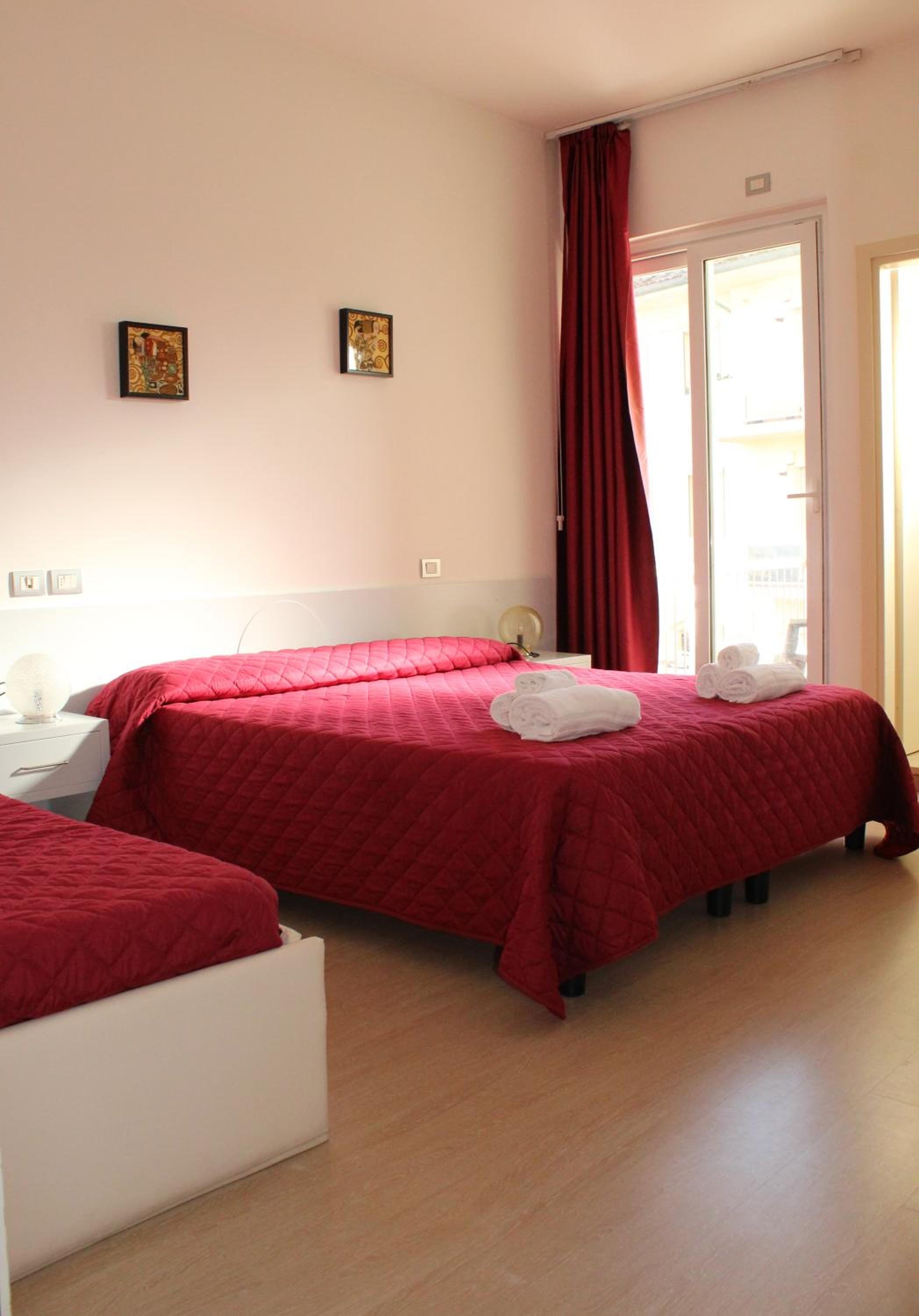 Triple Room - Photo 1
