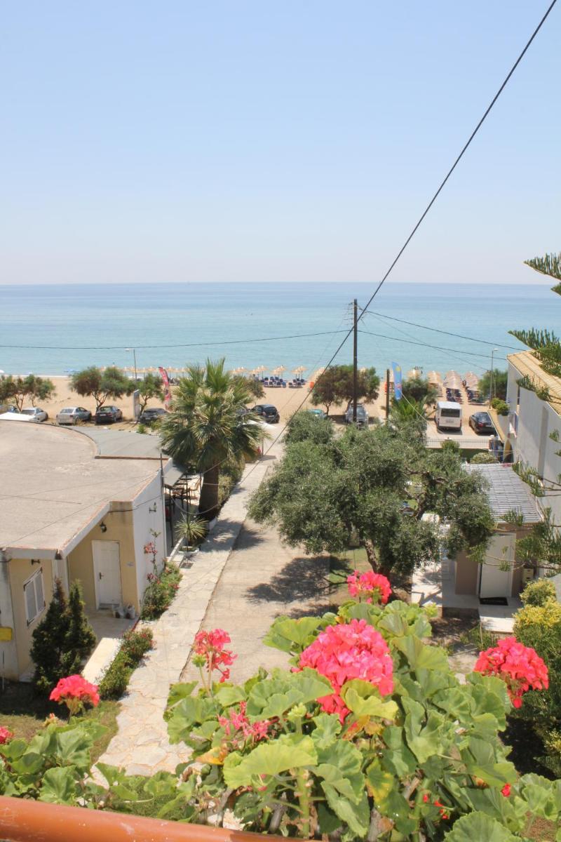 Double Room with Garden View photo 3