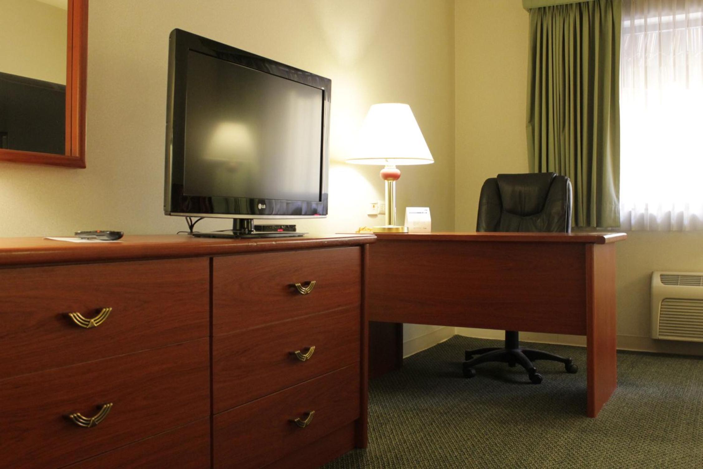Standard Double Room with Two Double Beds - Photo 1