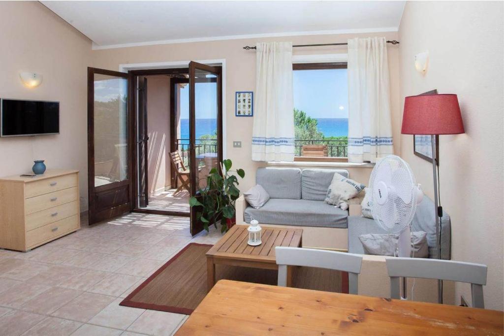 Two-Bedroom House photo 2