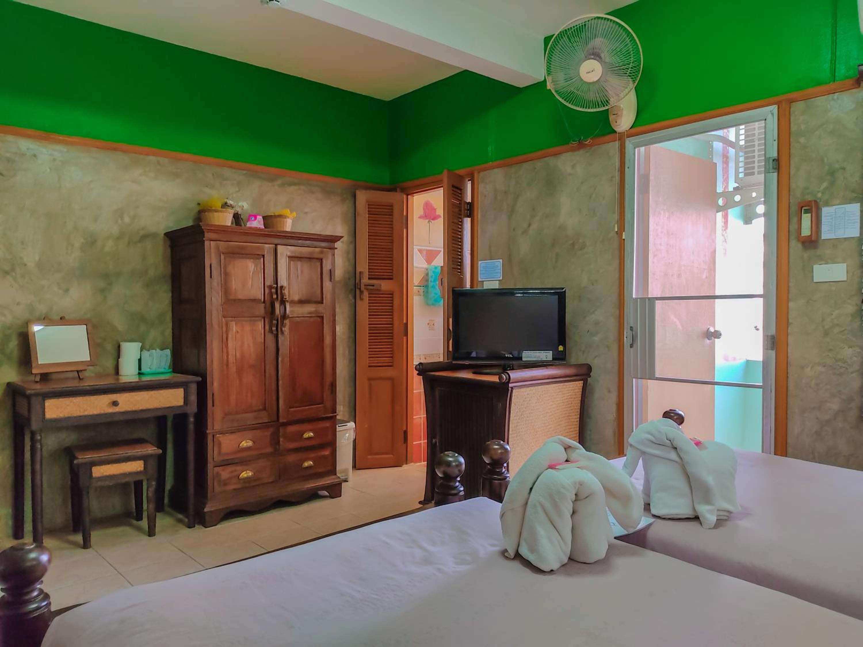 Superior Twin Room - Photo 3
