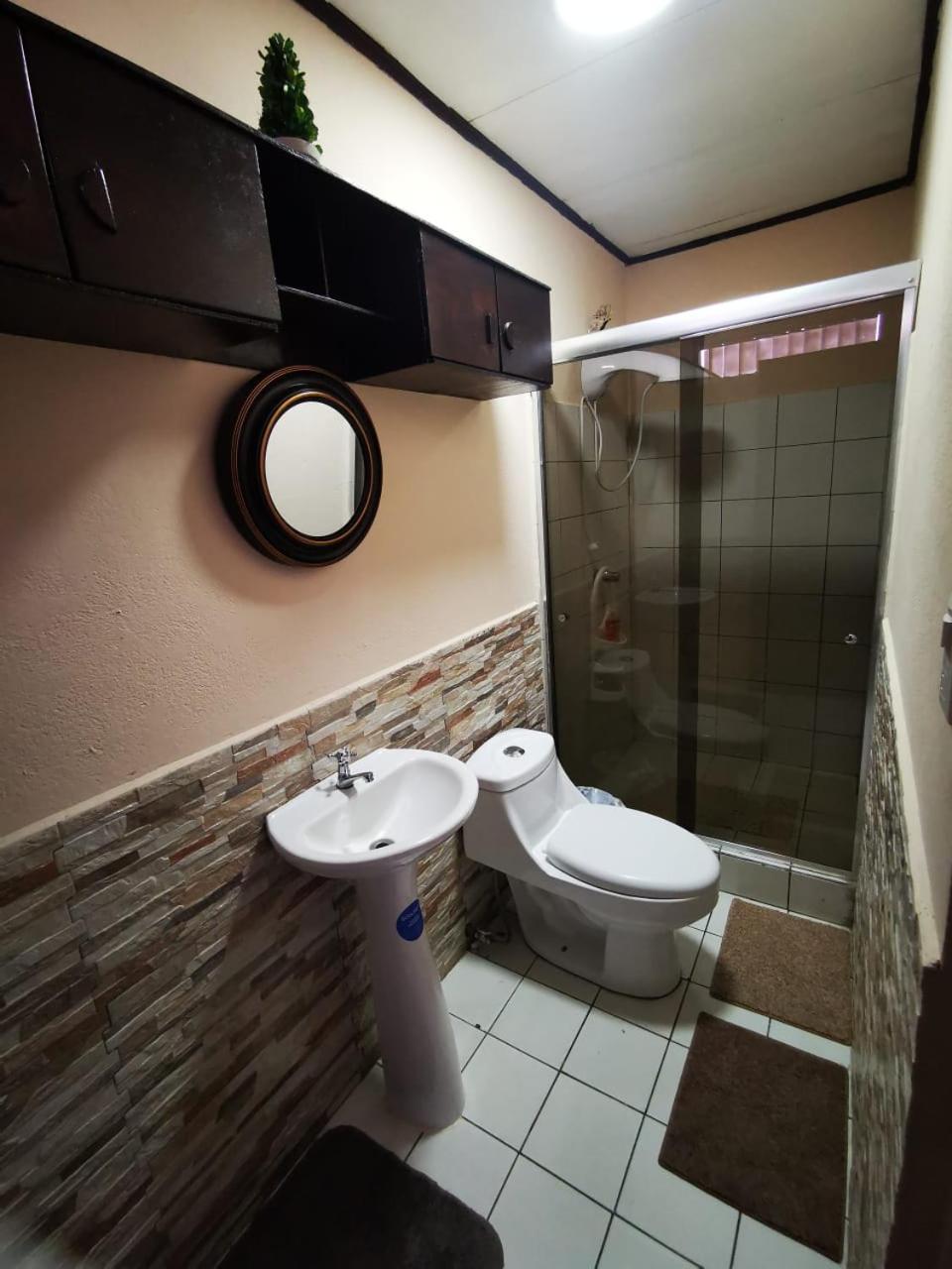 Deluxe King Room photo 2