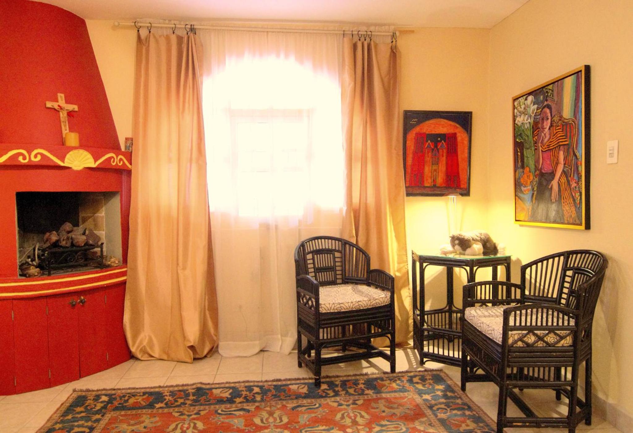 Deluxe Queen Room - Photo 4