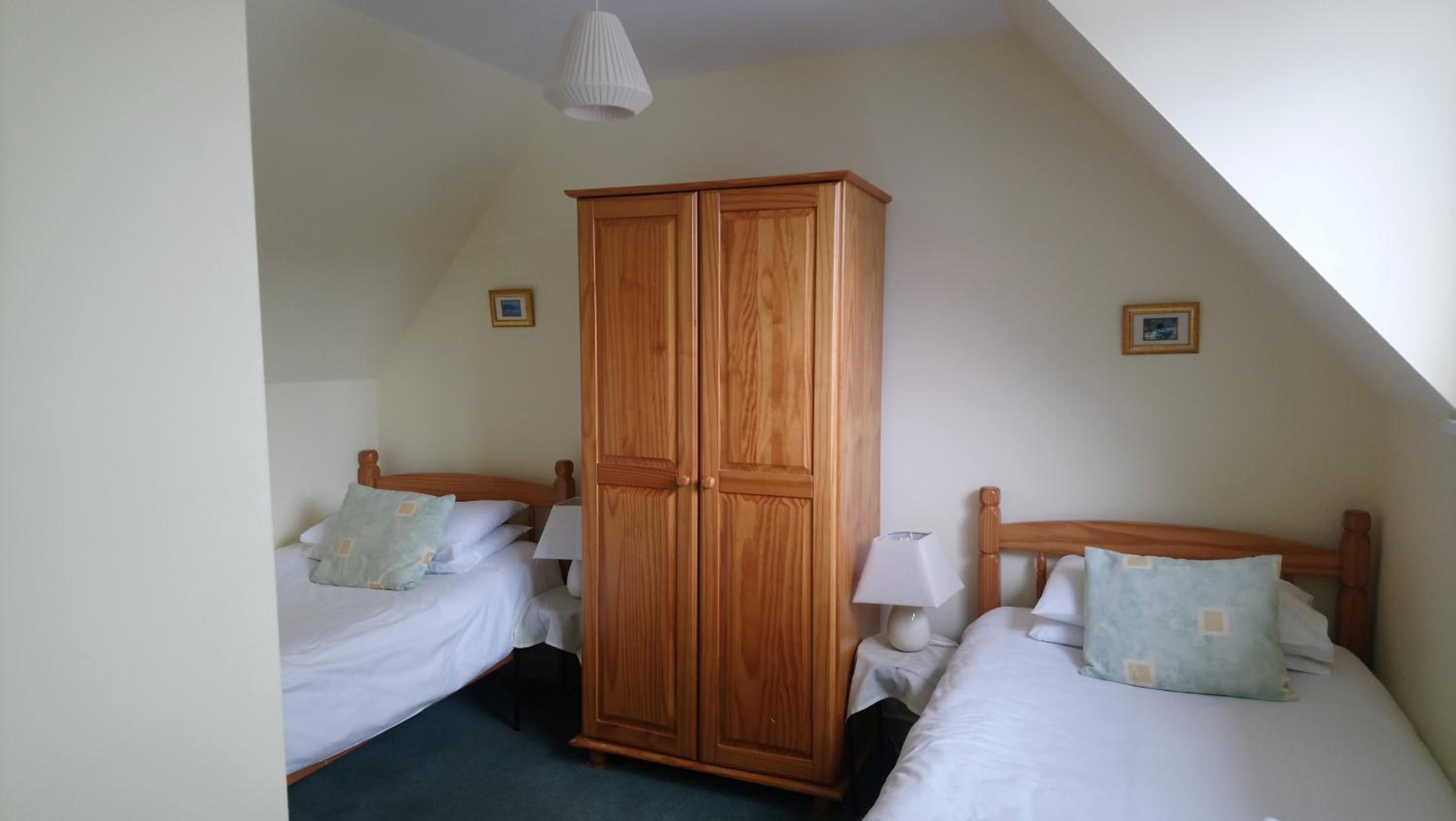 Twin Room with Shared Bathroom