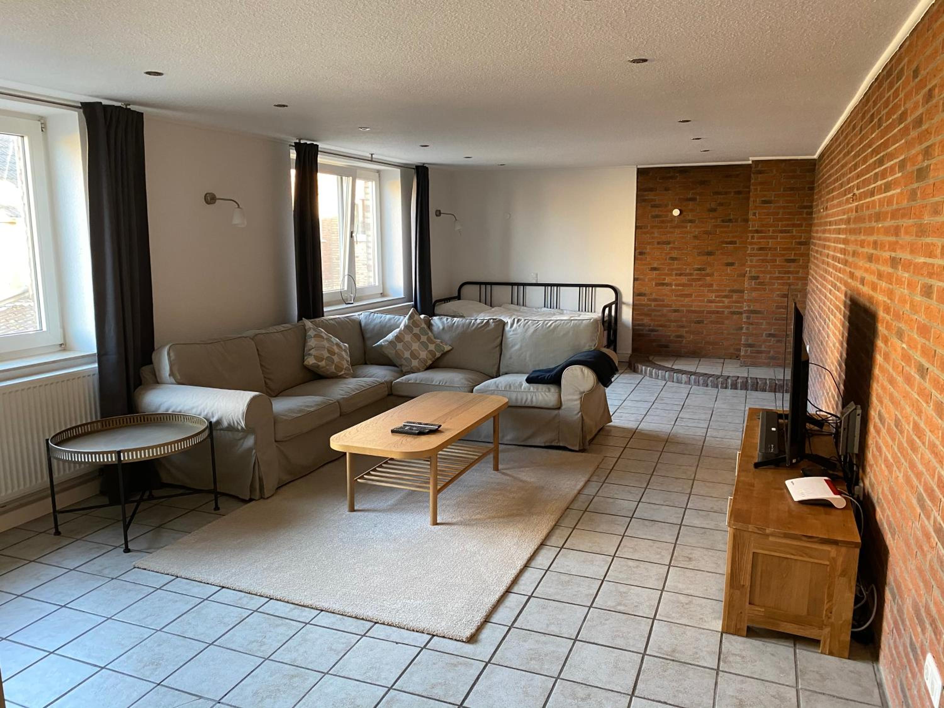 One-Bedroom House - Photo 6