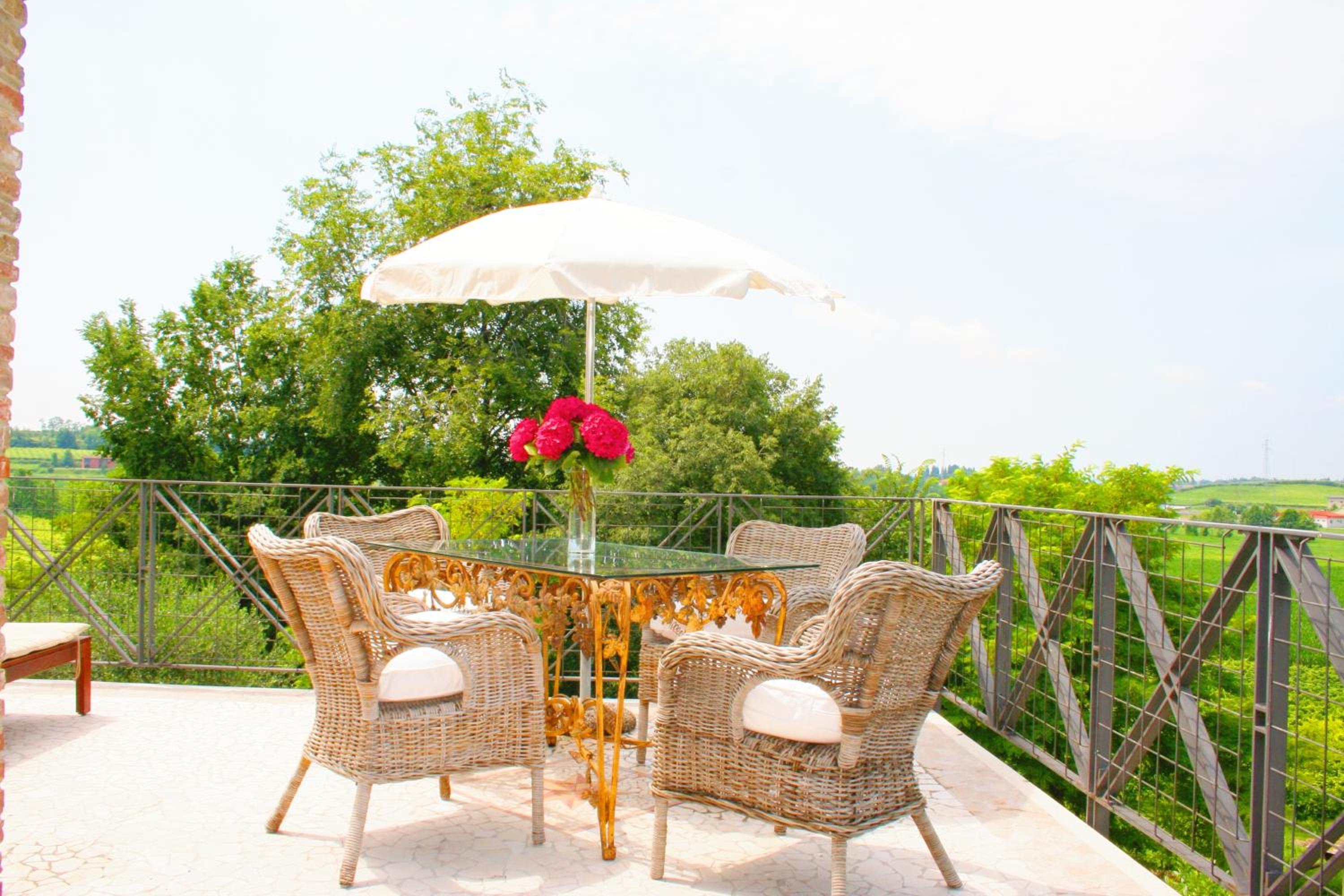 Family Room with Terrace photo 3