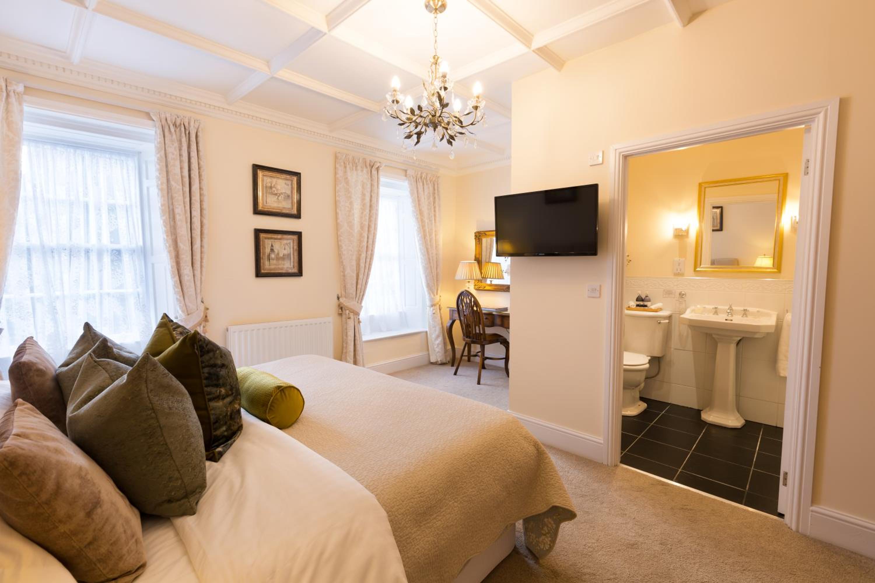 Superior Double Room - Photo 3