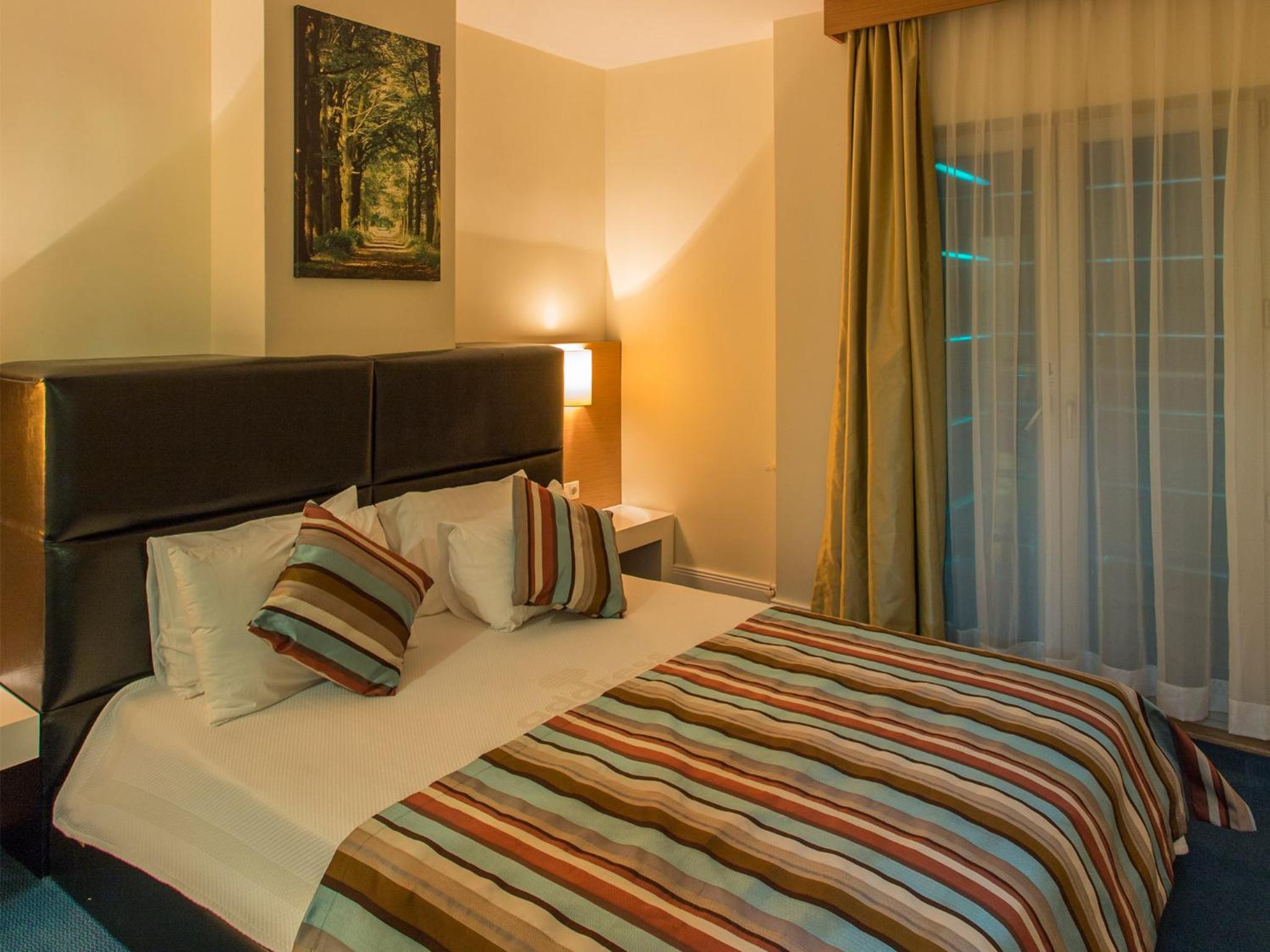 One-Bedroom Large Apartment Partial Sea View