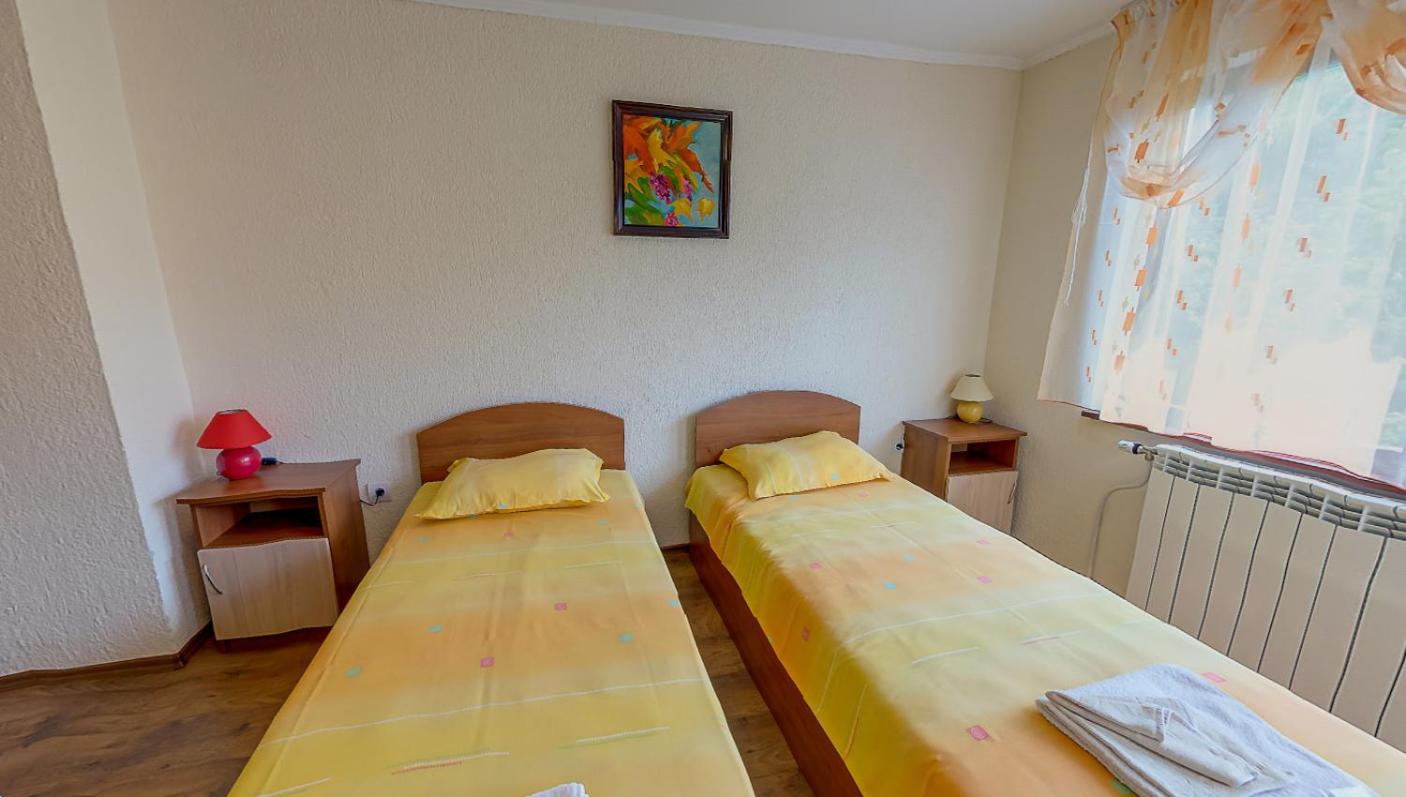 Apartment with Terrace photo 3