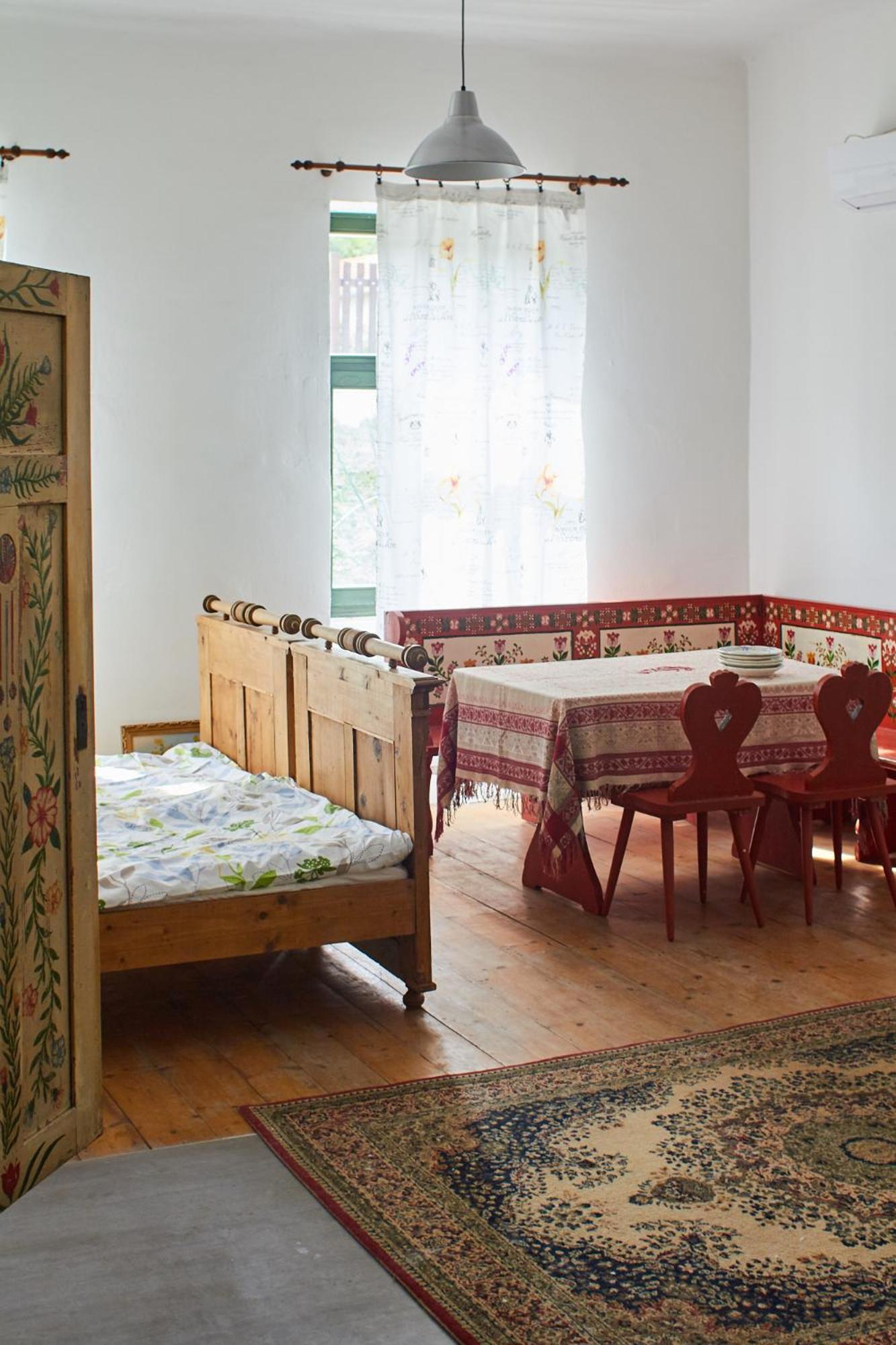 Deluxe Family Suite photo 1