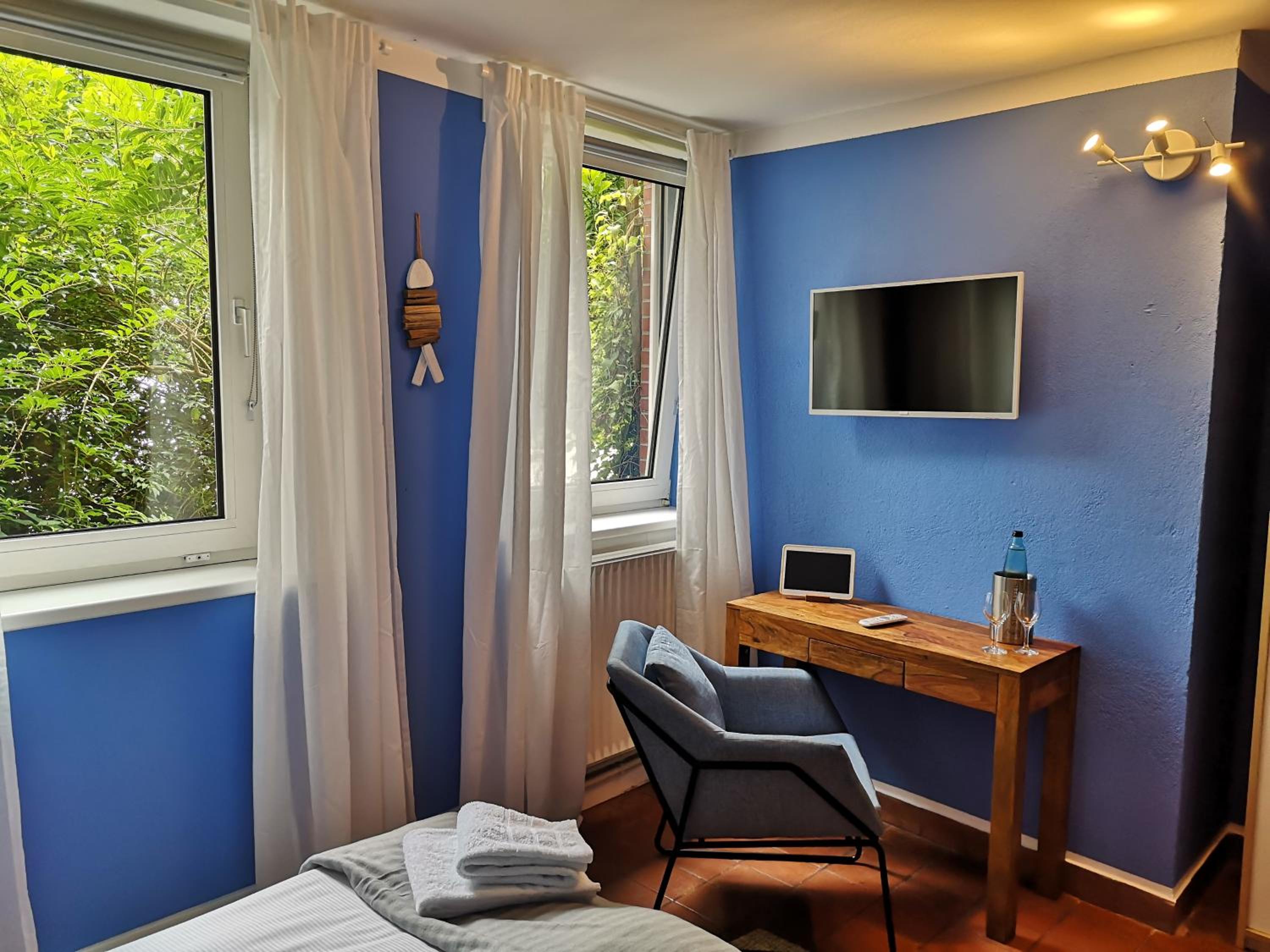 Economy Double Room with External Bathroom photo 2