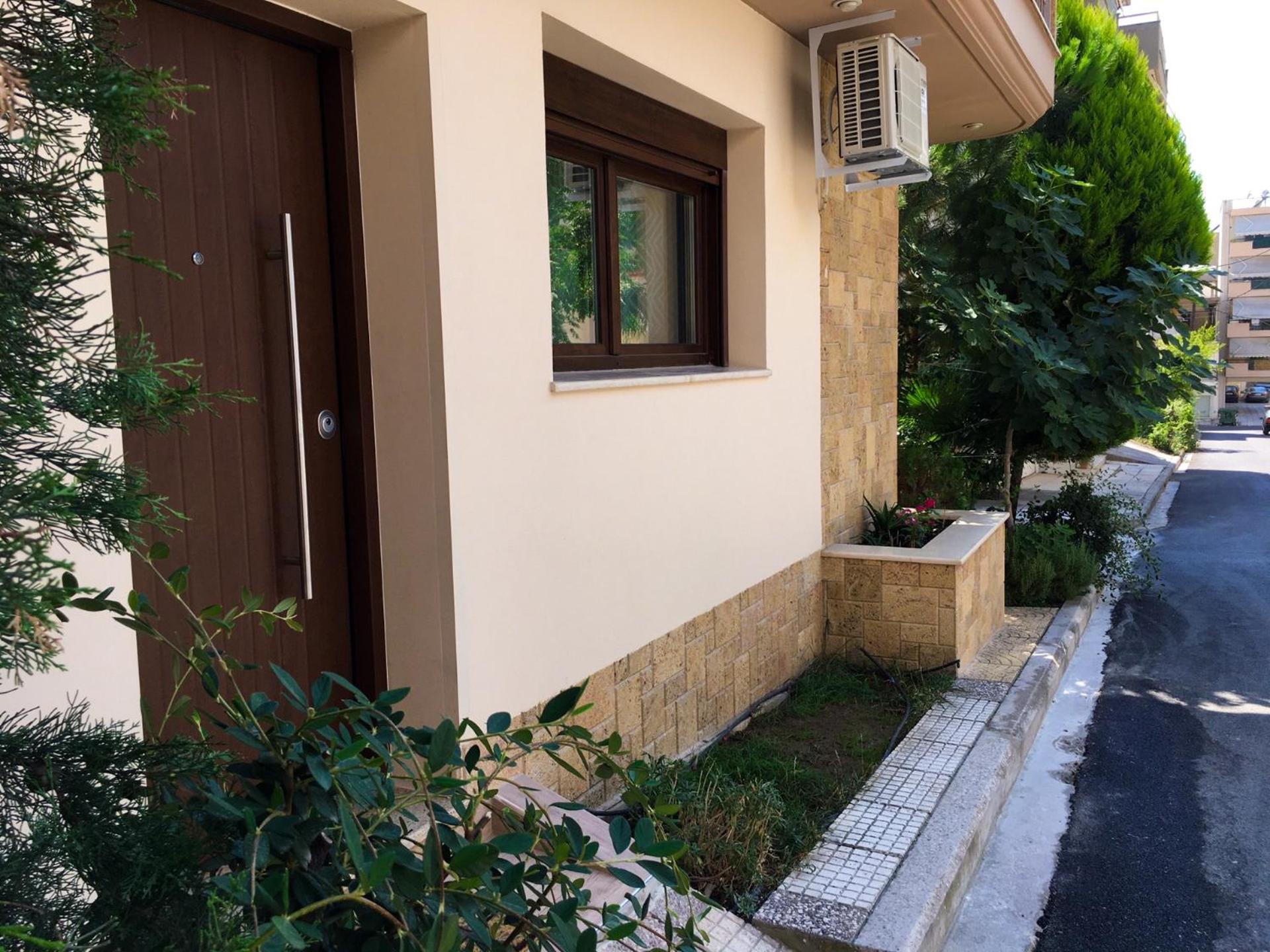 Apartment - Ground Floor - Photo 2