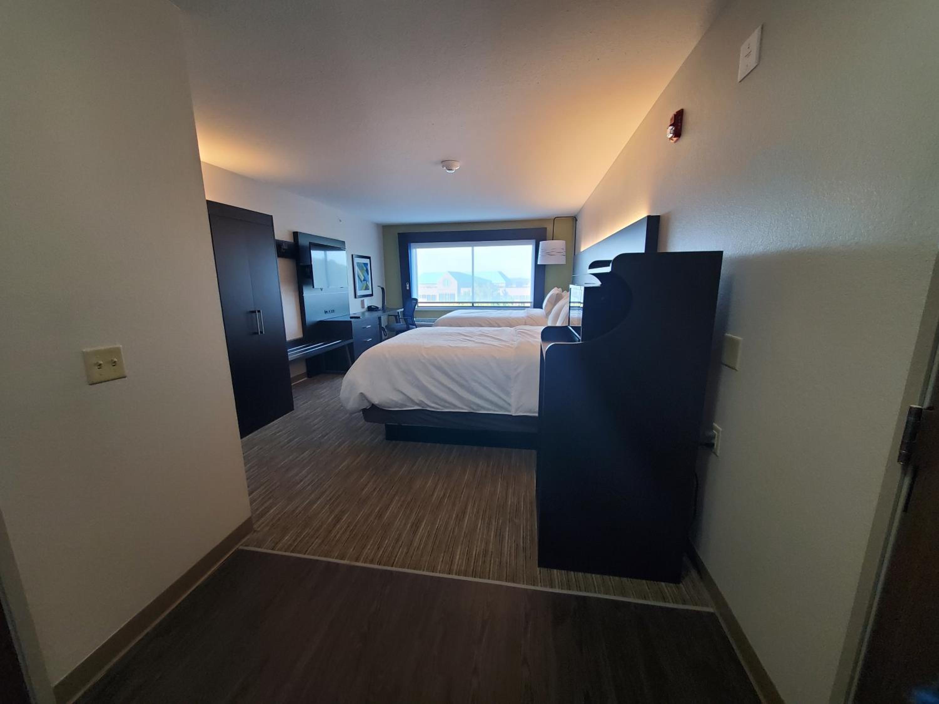 Standard Queen Room with Two Queen Beds - Communications Accessible - Photo 1
