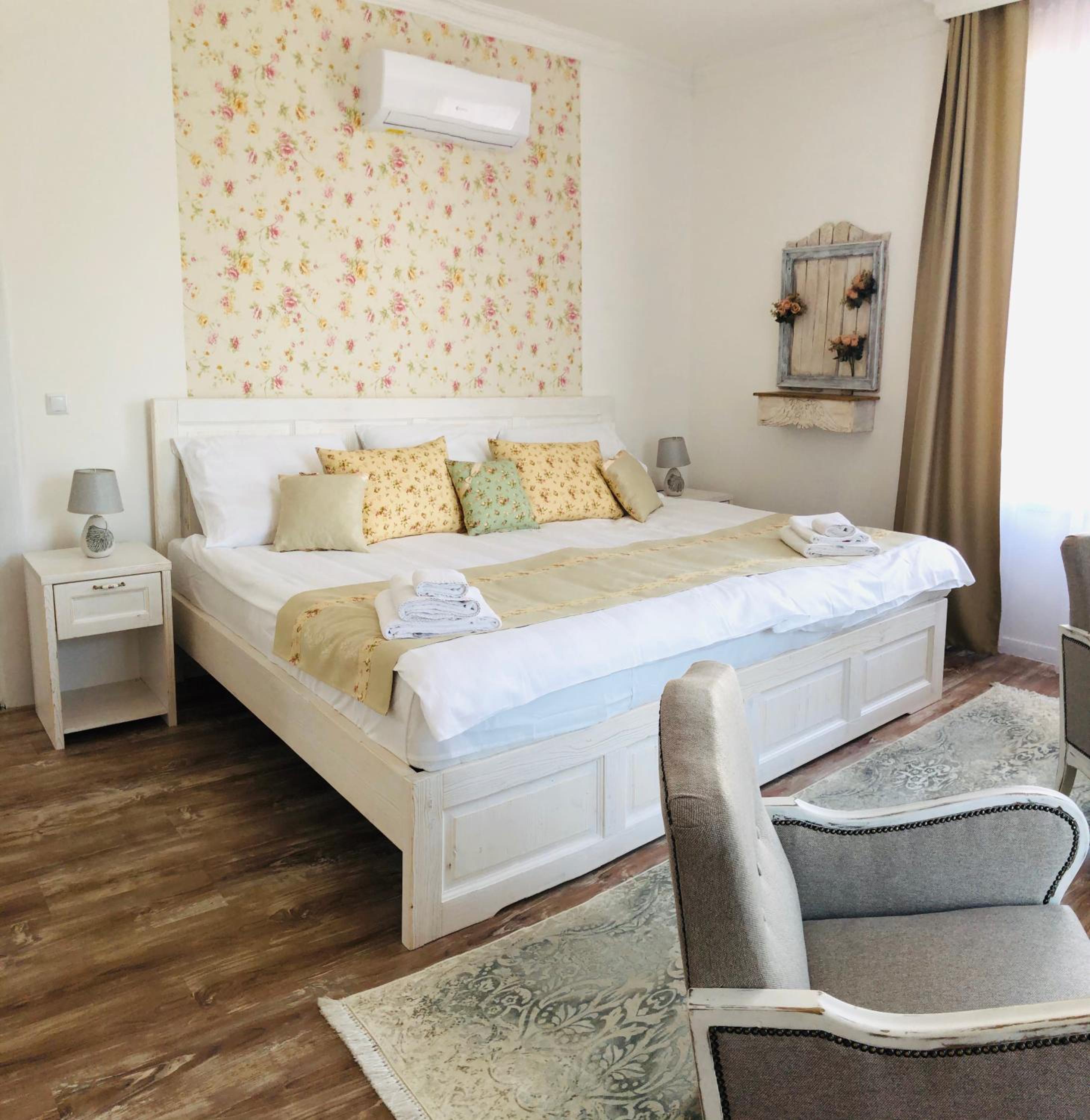 Double Room with Extra Bed photo 3
