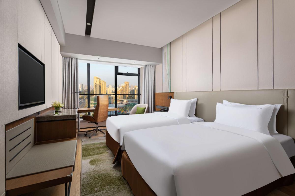 Superior twin beds room