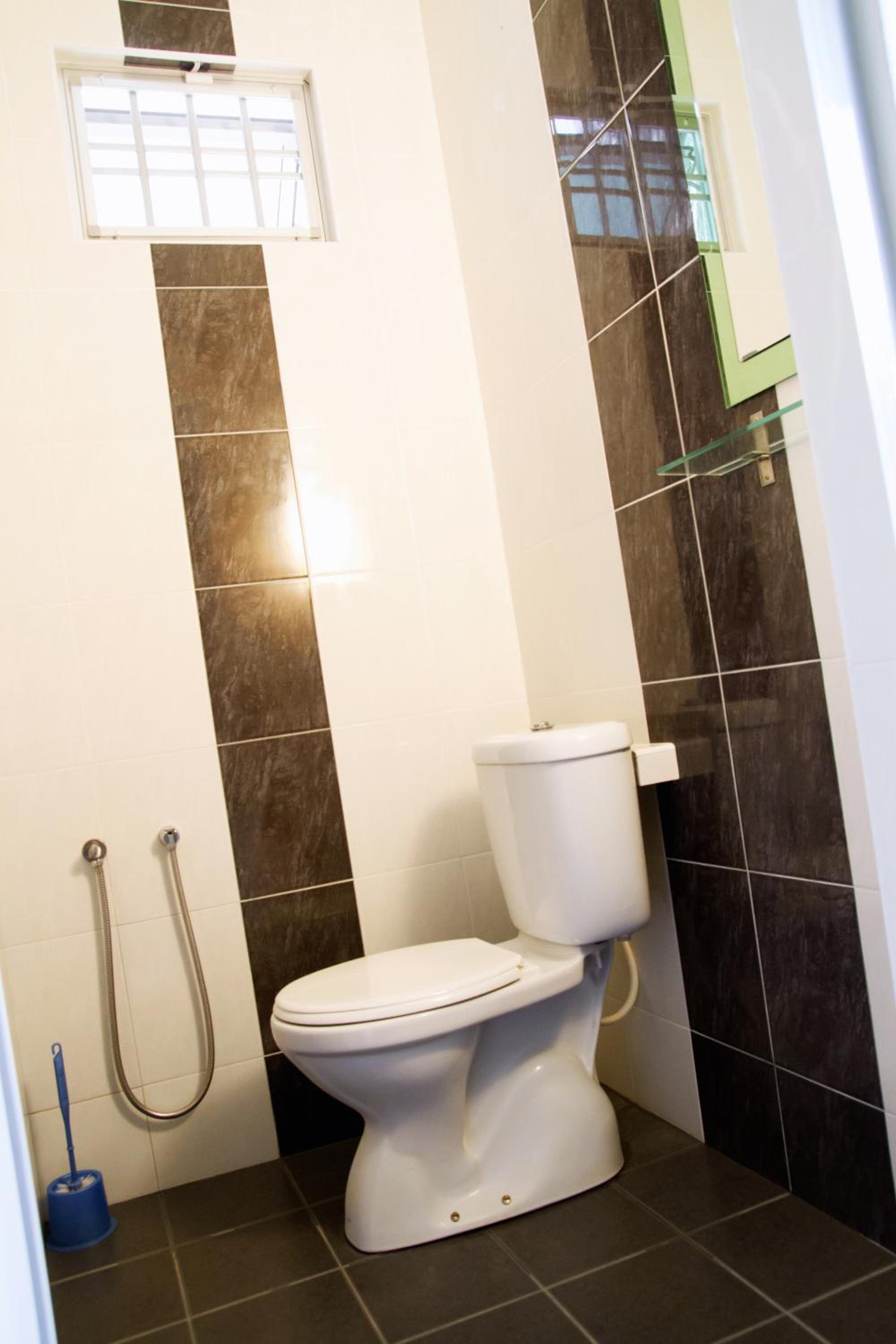Three-Bedroom House photo 2