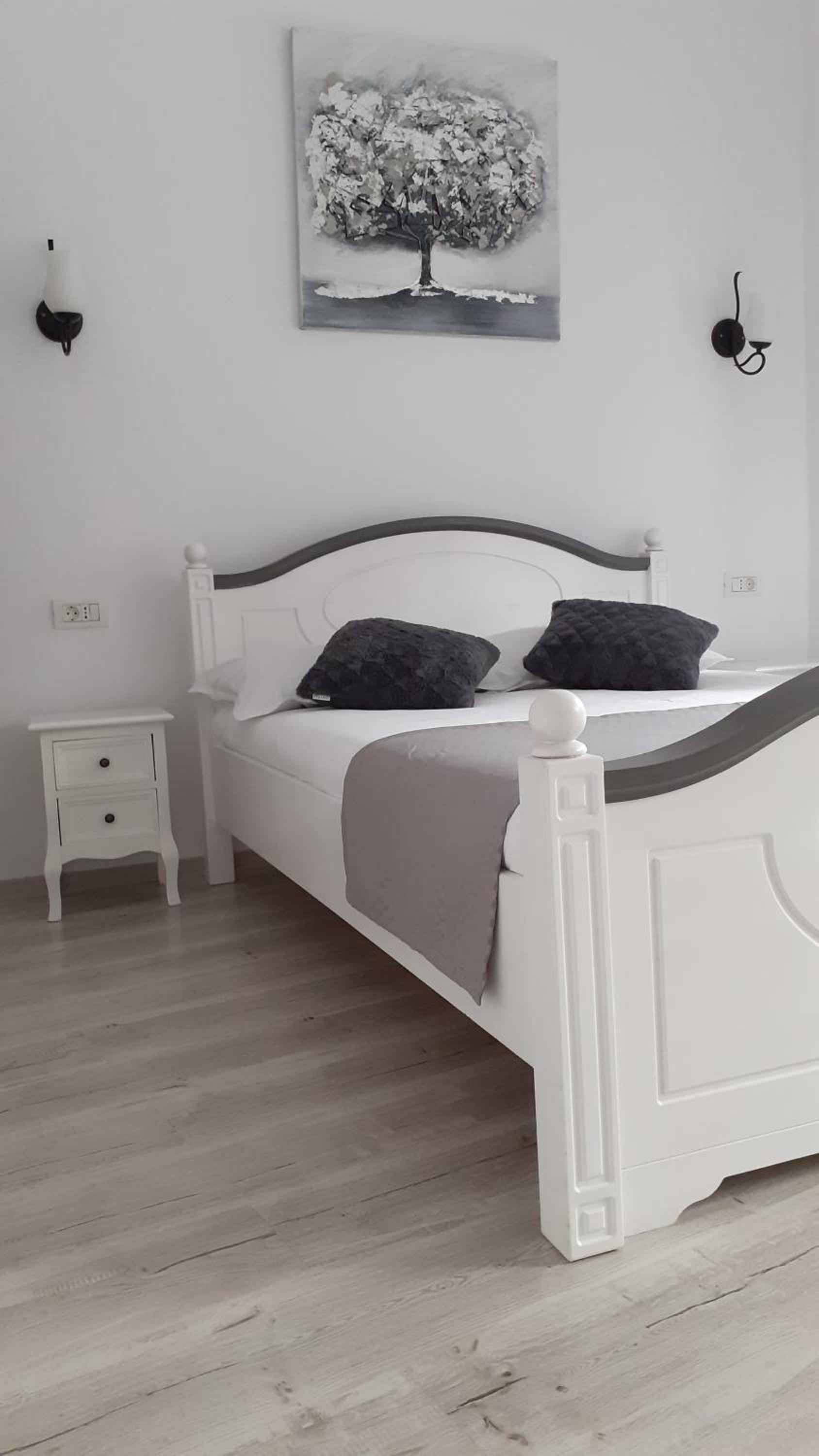 Double Room - Photo 1