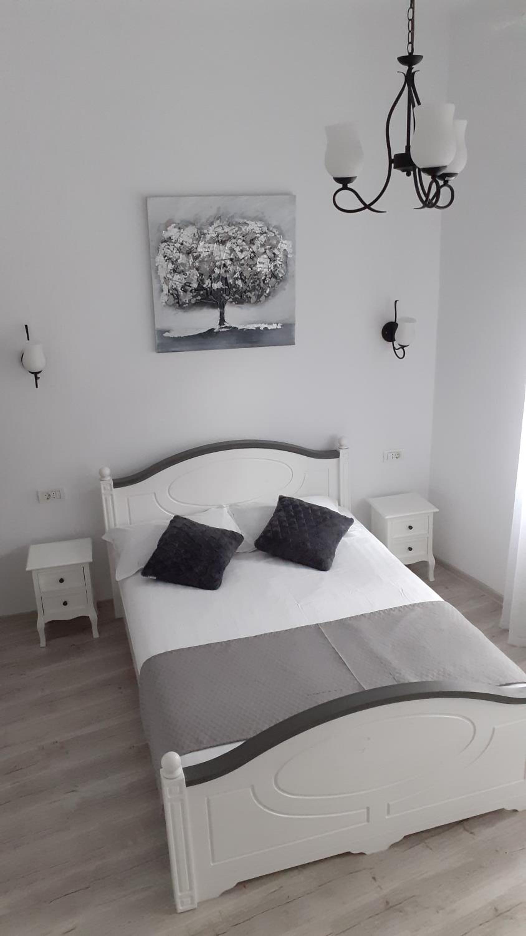 Double Room - Photo 13