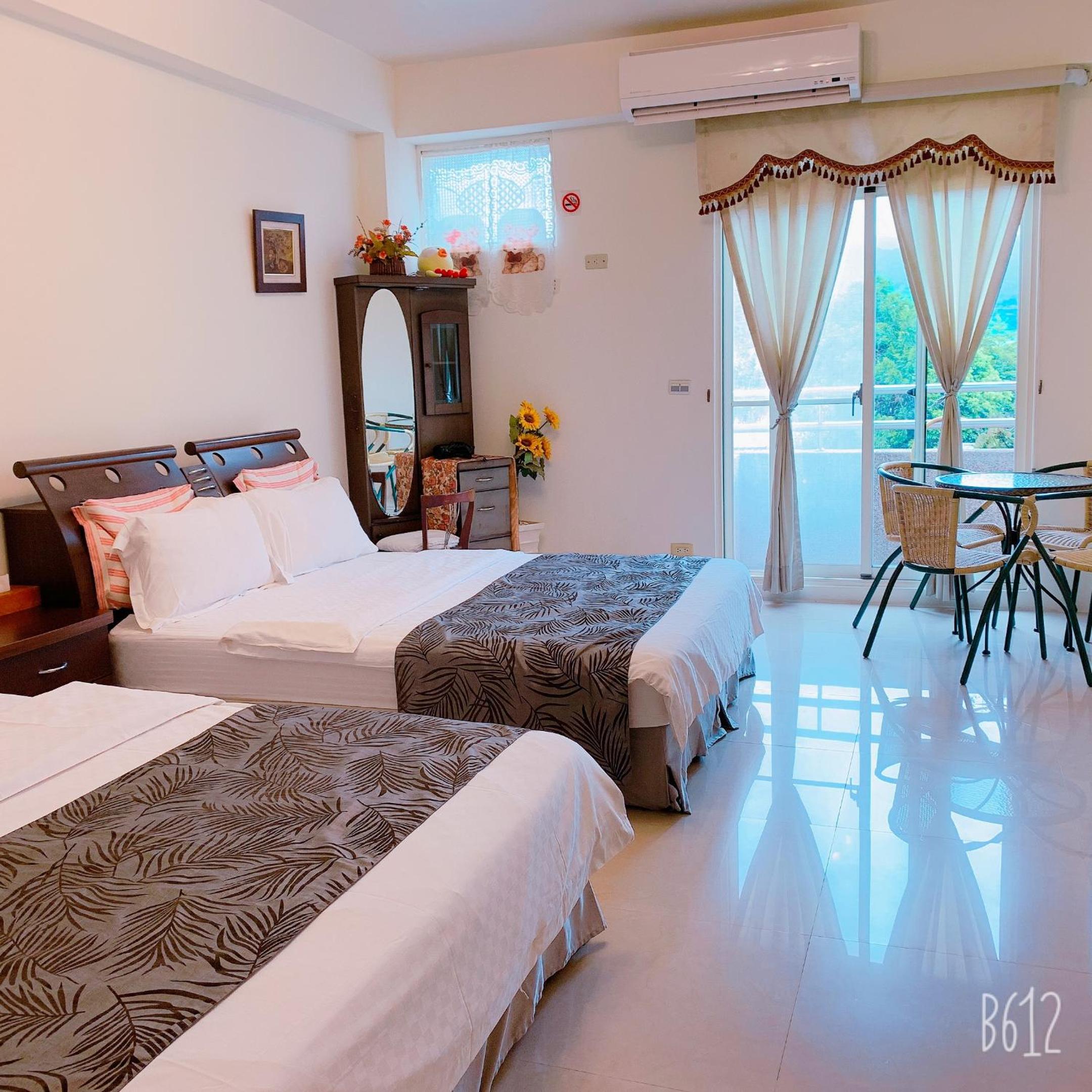Quadruple Room with Balcony photo 2