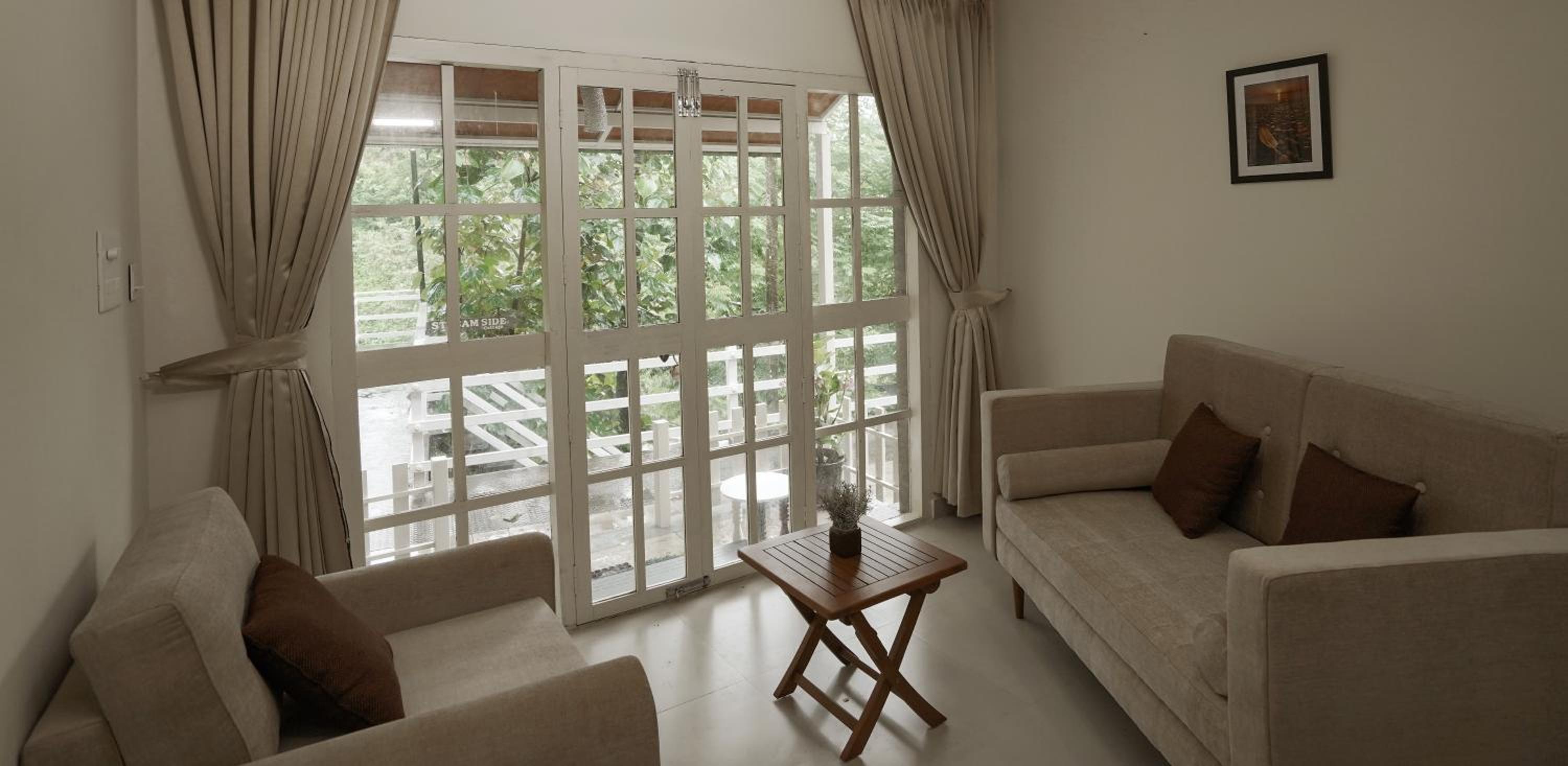 Suite with Lake View - Photo 1