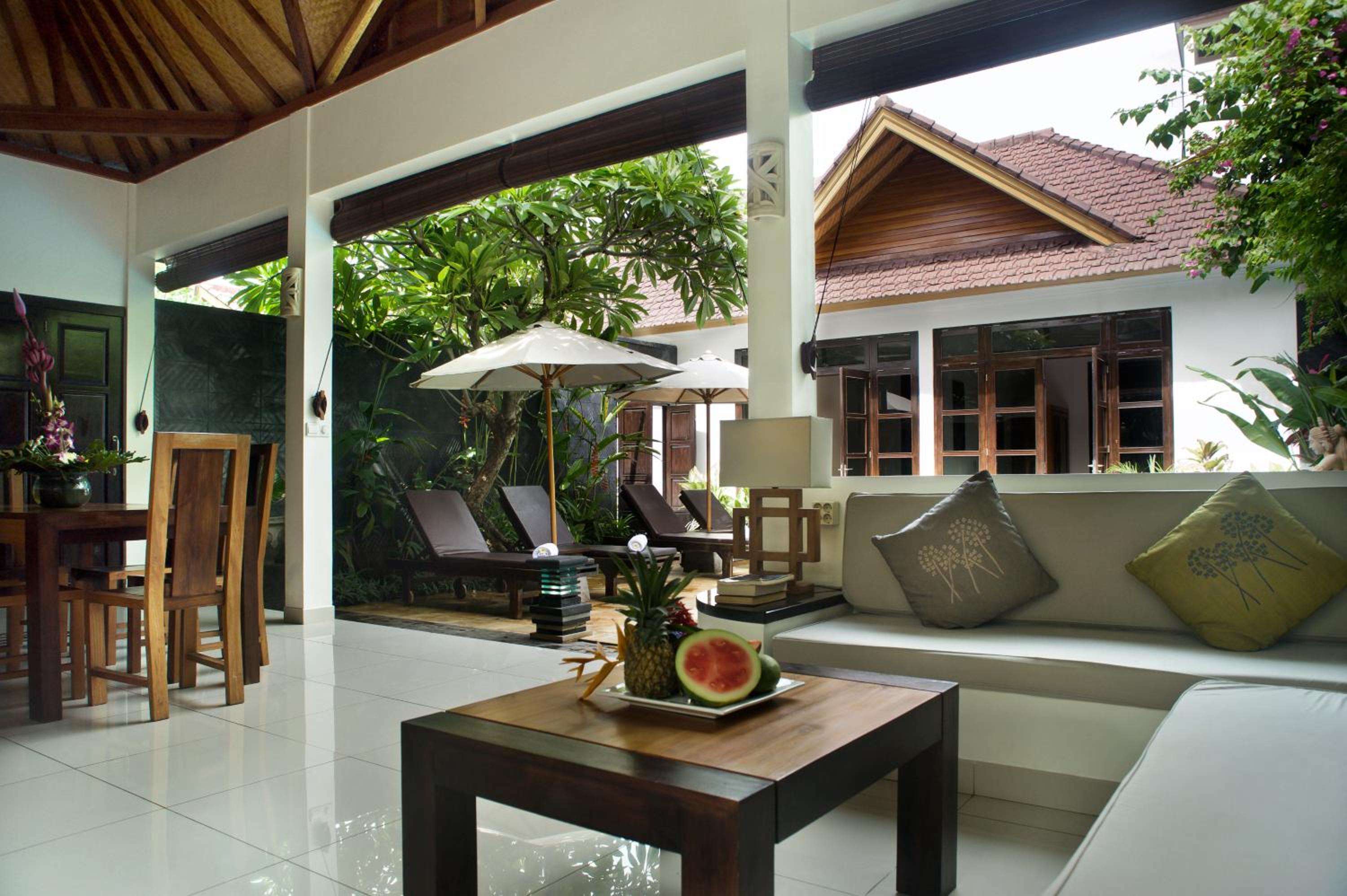 Three-Bedroom Villa with Private Pool photo 3