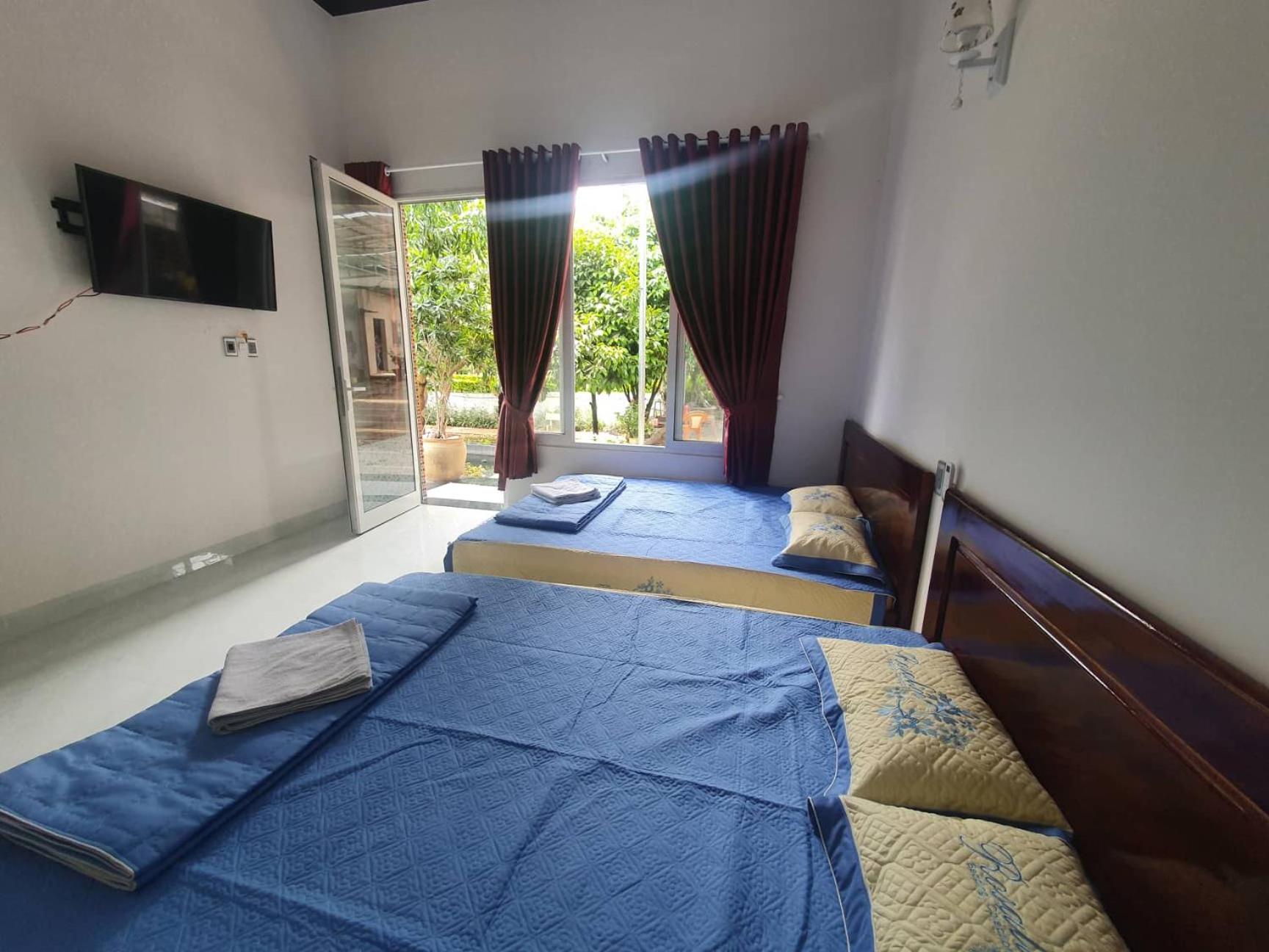 King Room with Two King Beds photo 1