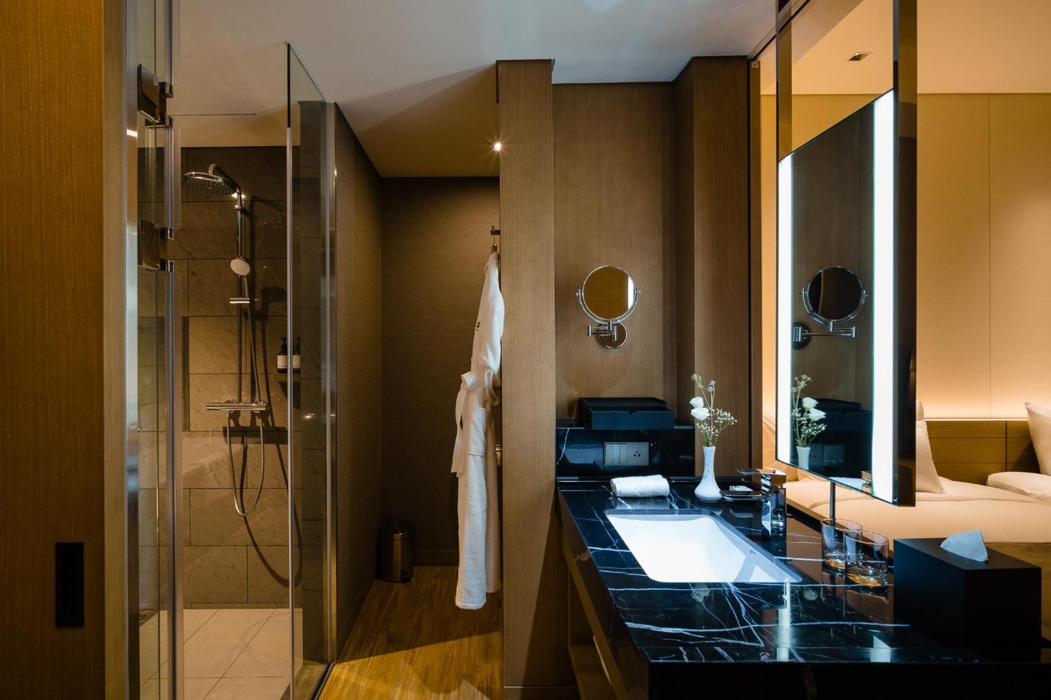 Deluxe Twin Room - Photo 3