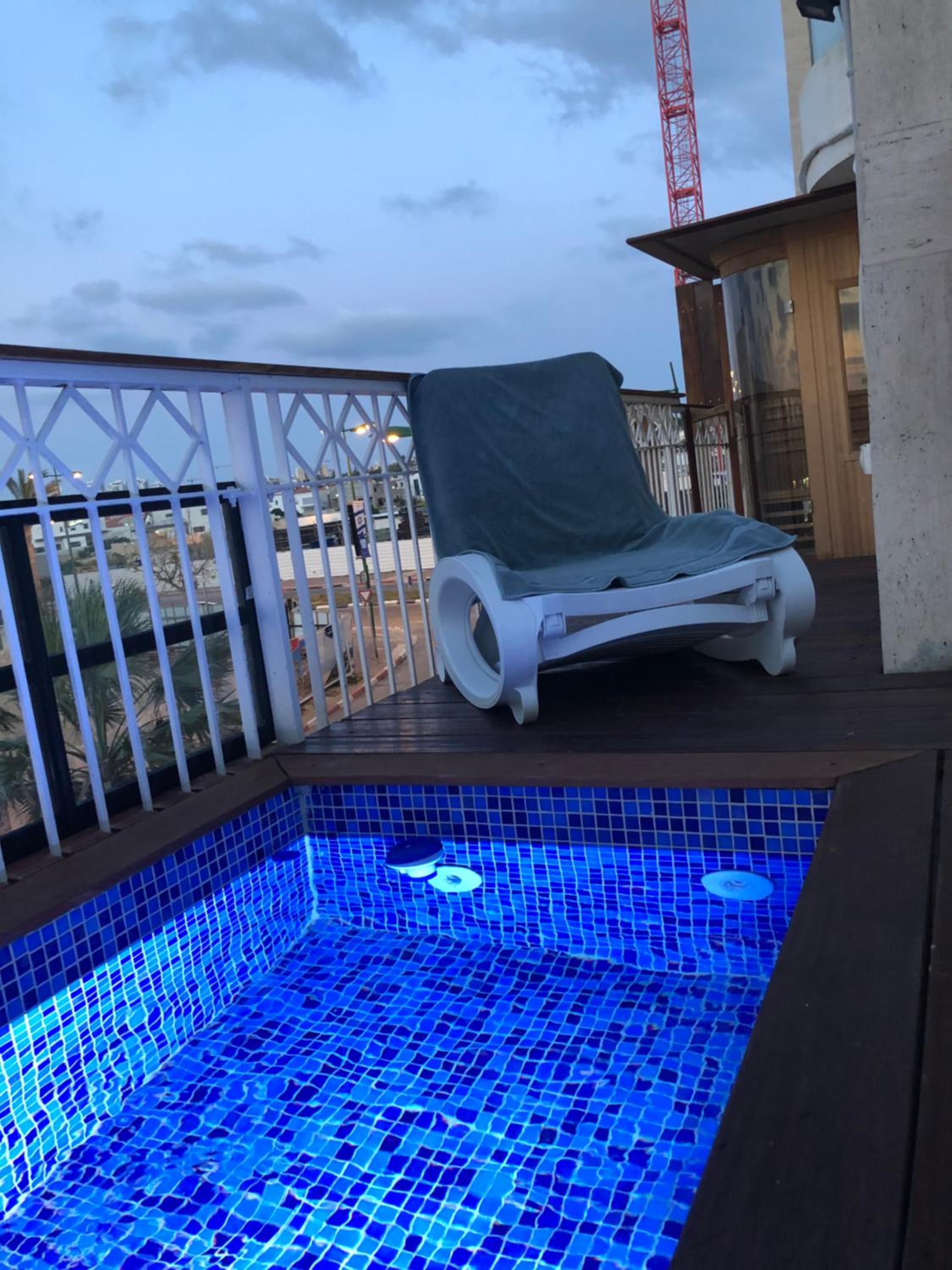 Apartment with Sea View - Photo 2