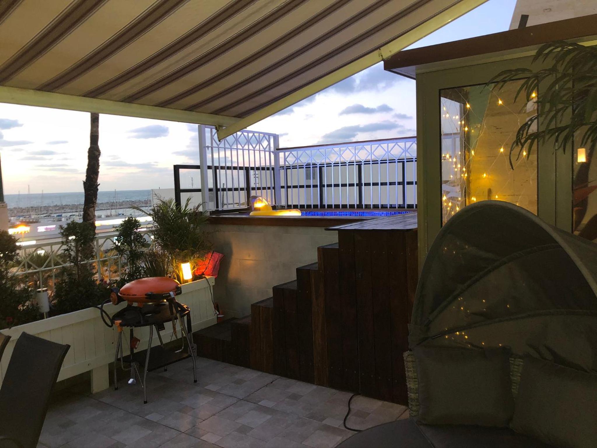 Apartment with Sea View - Photo 6