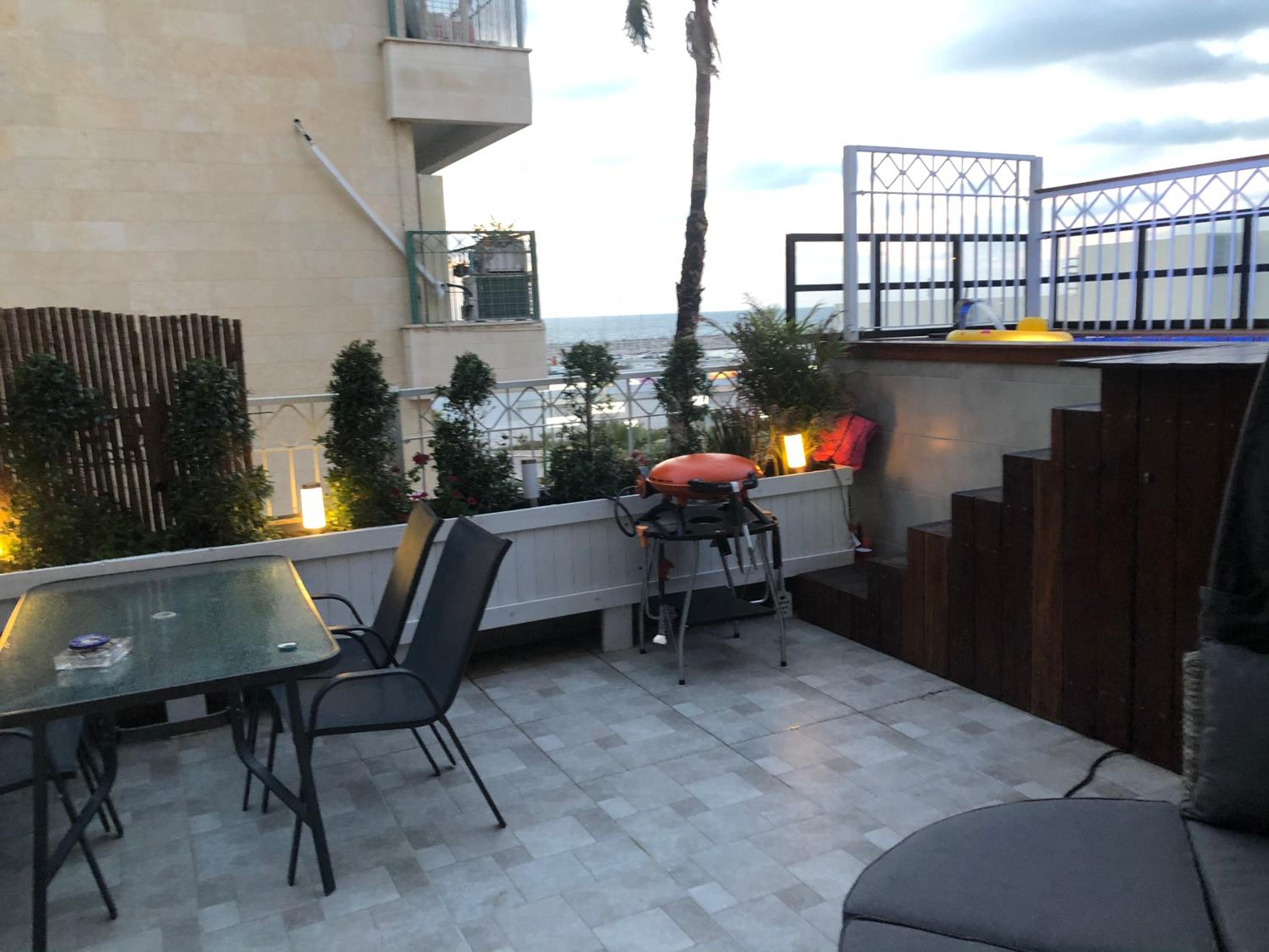 Apartment with Sea View - Photo 16