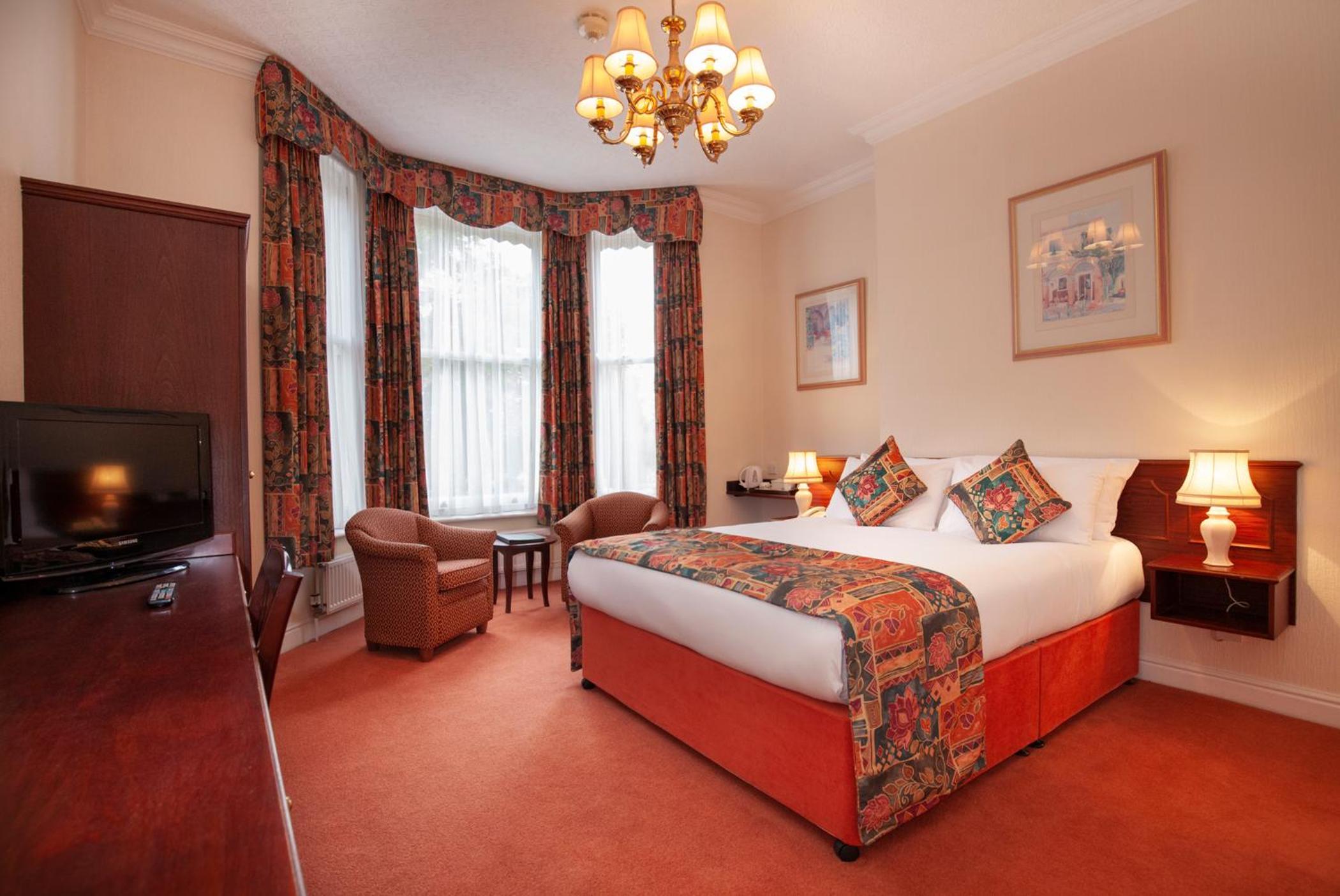 Large Double Room photo 1