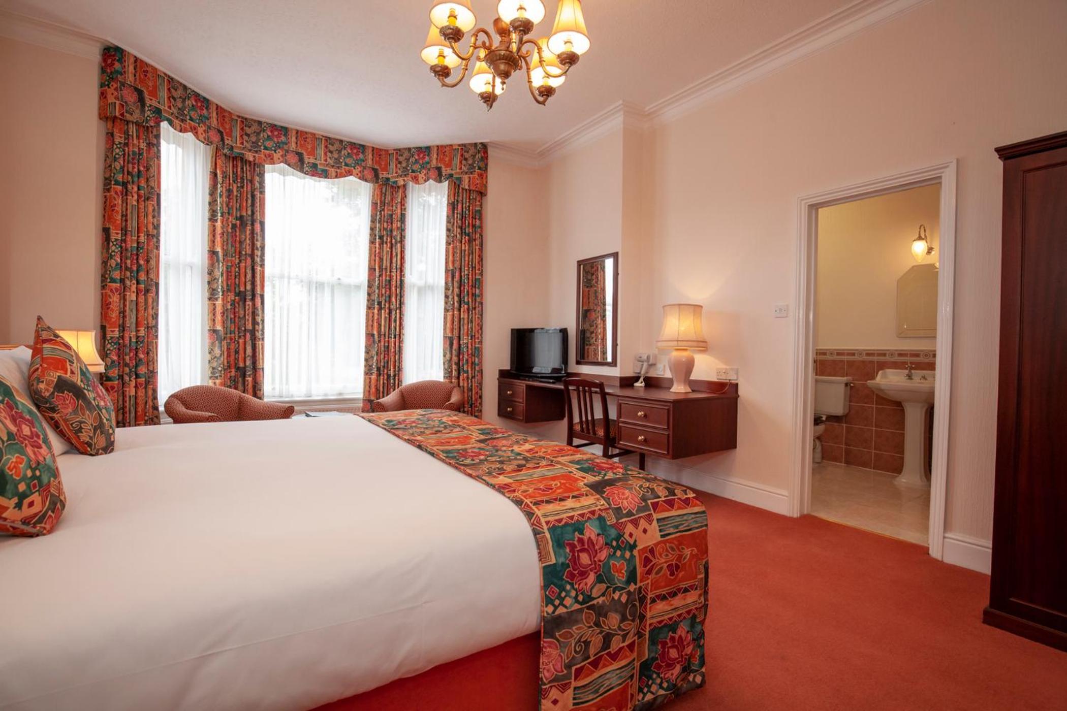 Large Double Room photo 3
