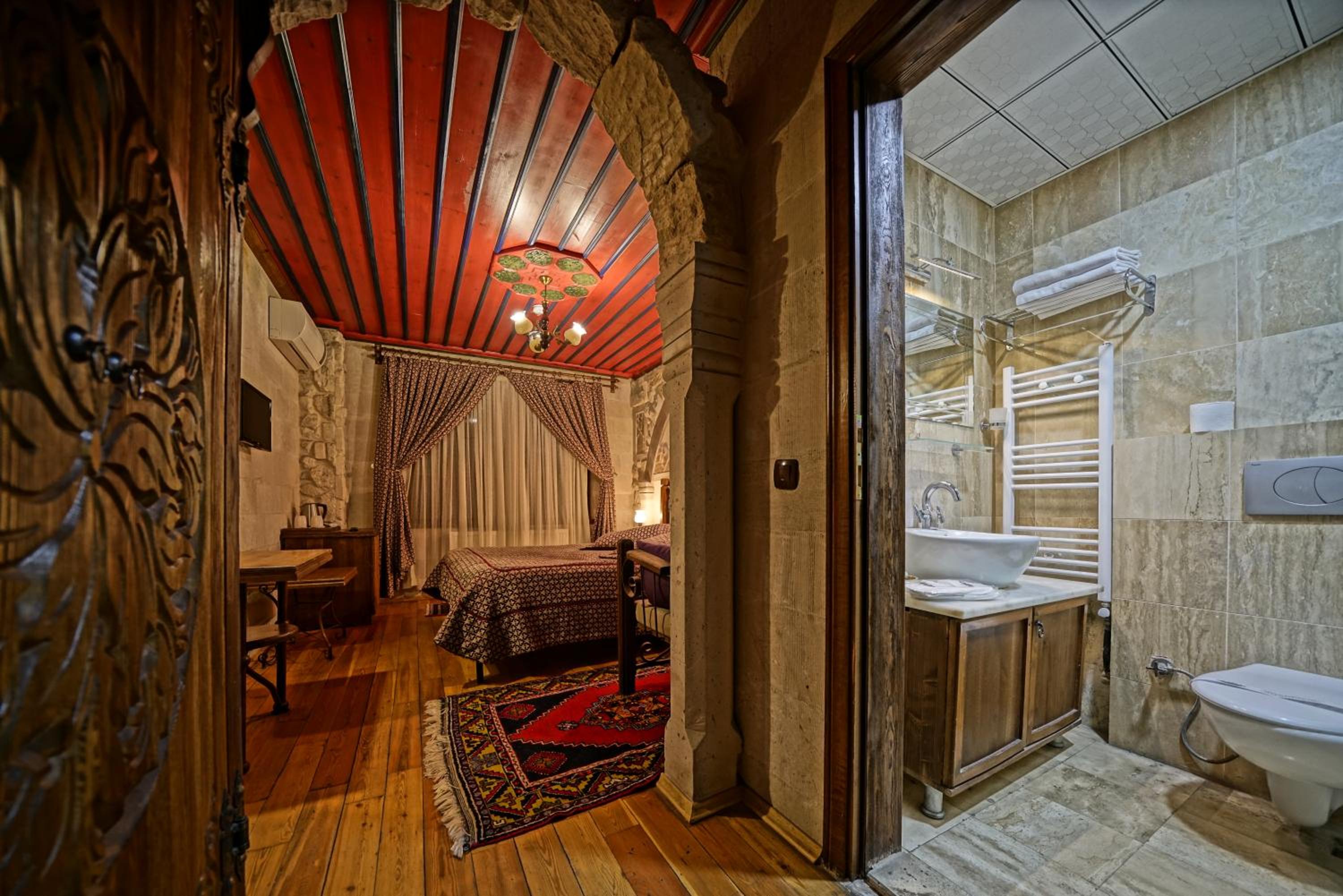 Standard Double Stone Room photo 2