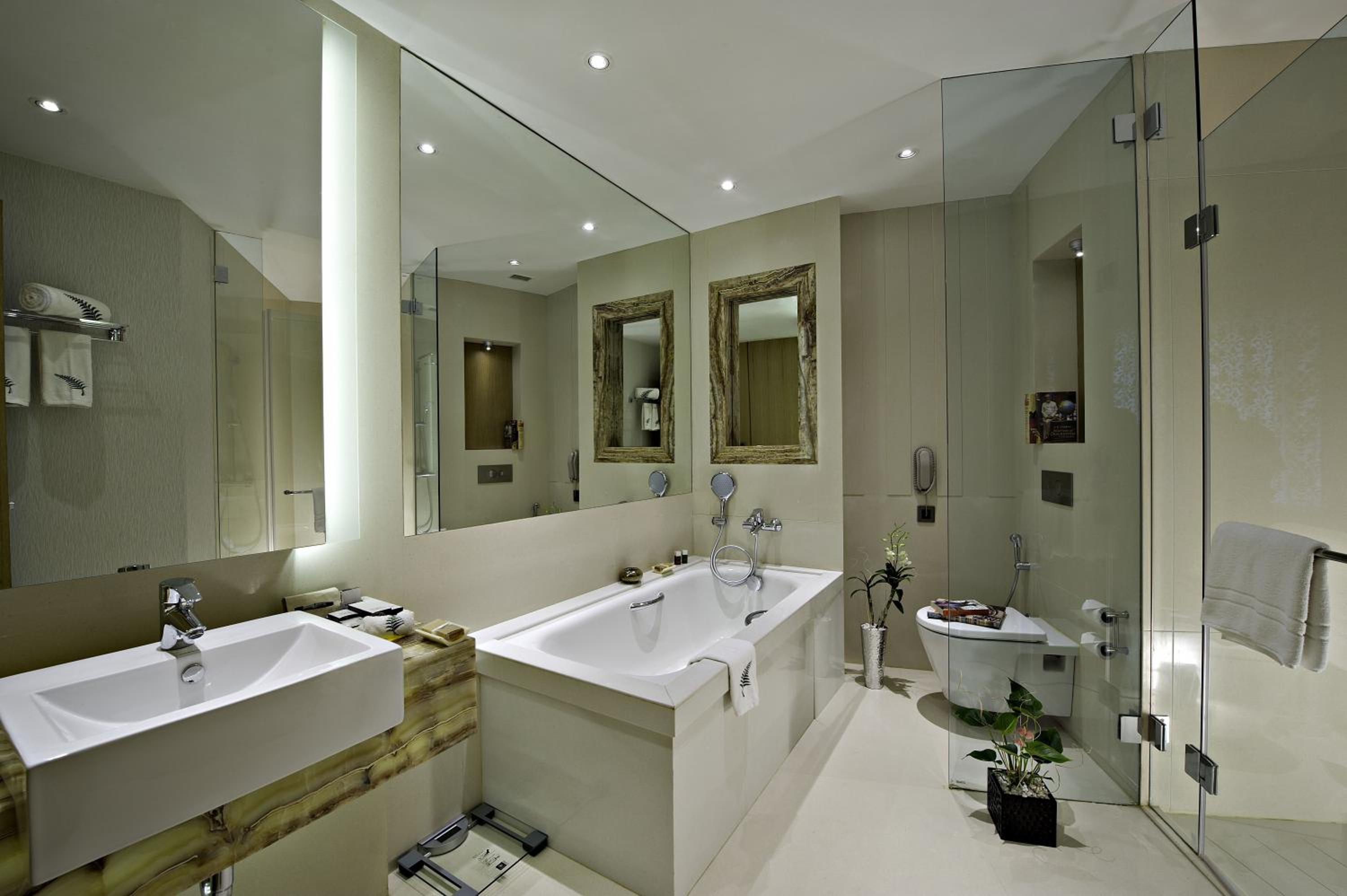 Fern Club Suite