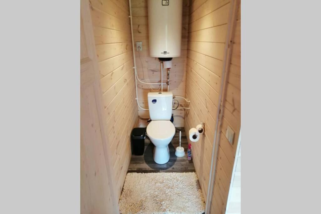 One-Bedroom House - Photo 19