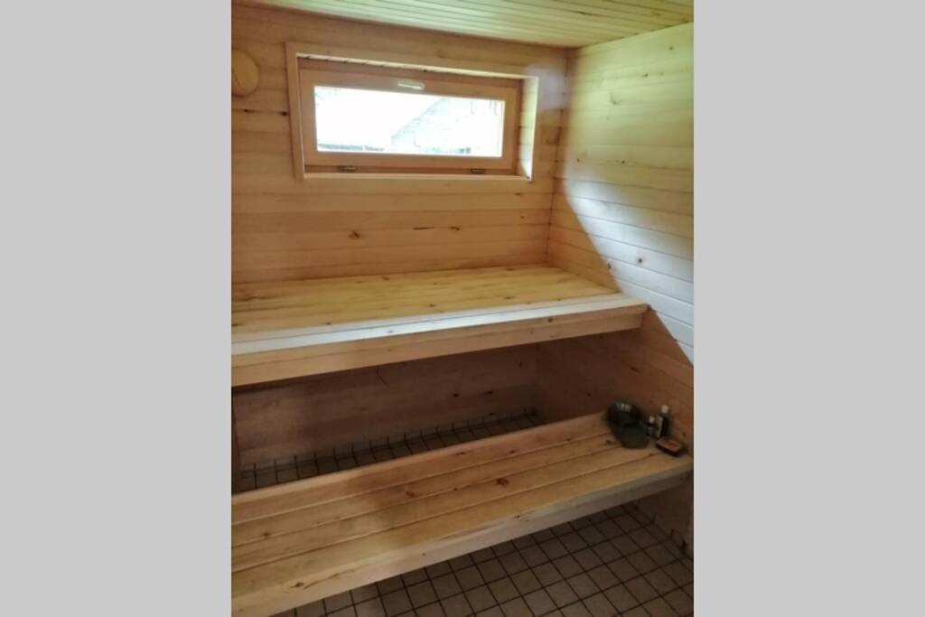 One-Bedroom House - Photo 18