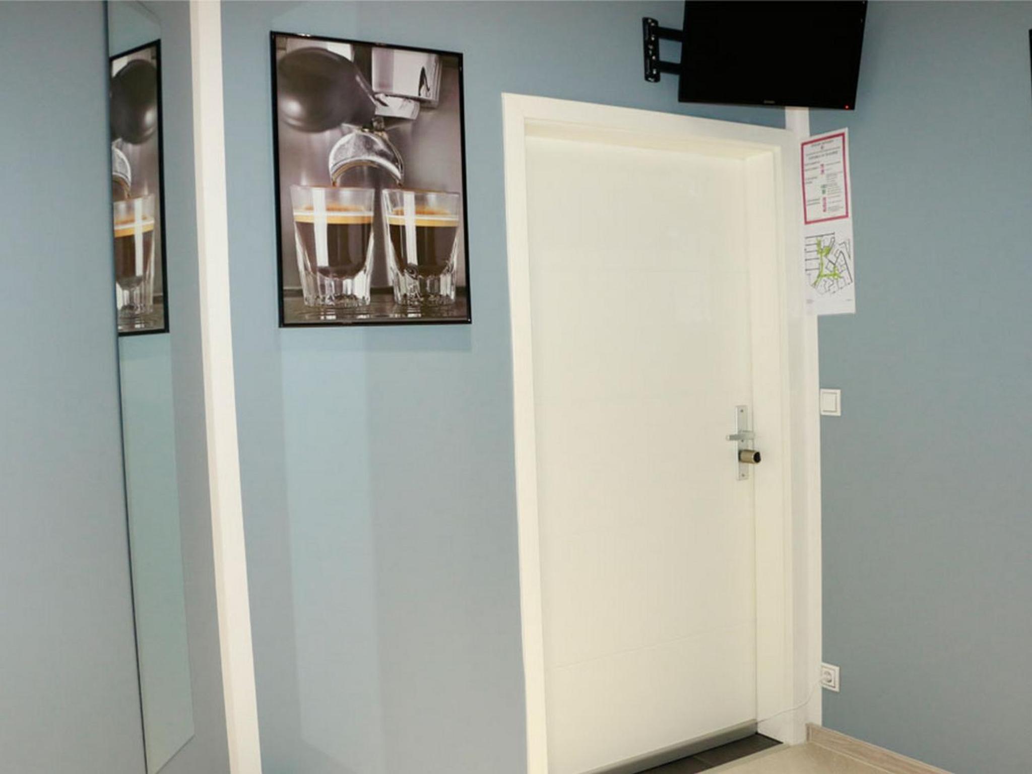 Standard Single Room with Shared Bathroom photo 2