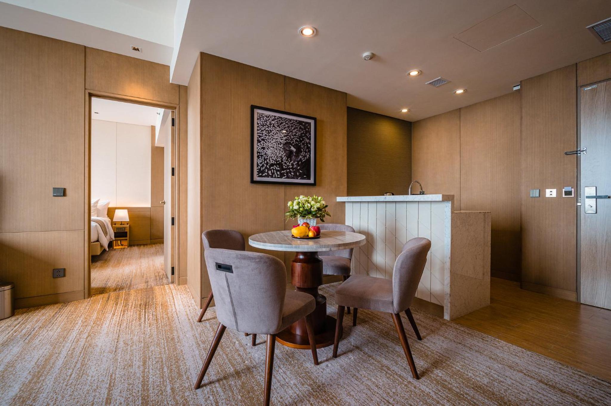 Suite King Room - Photo 5