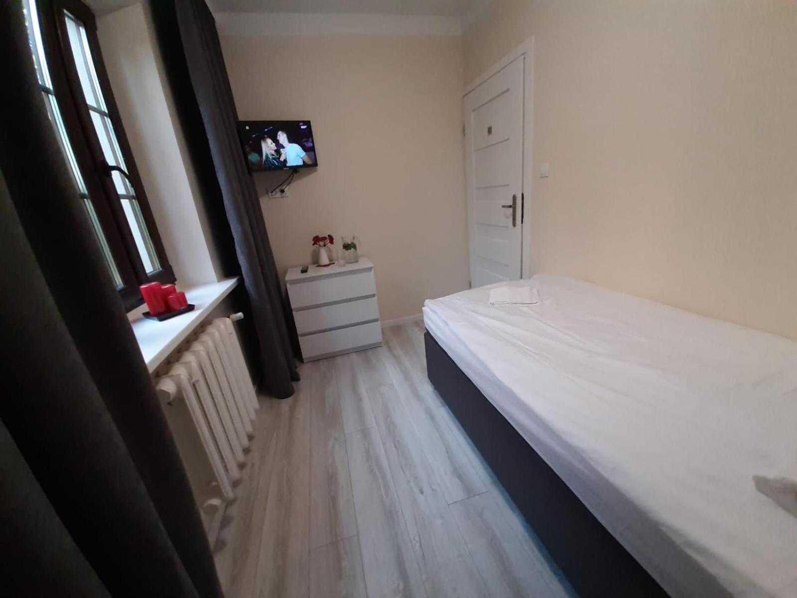 Budget Single Room photo 2