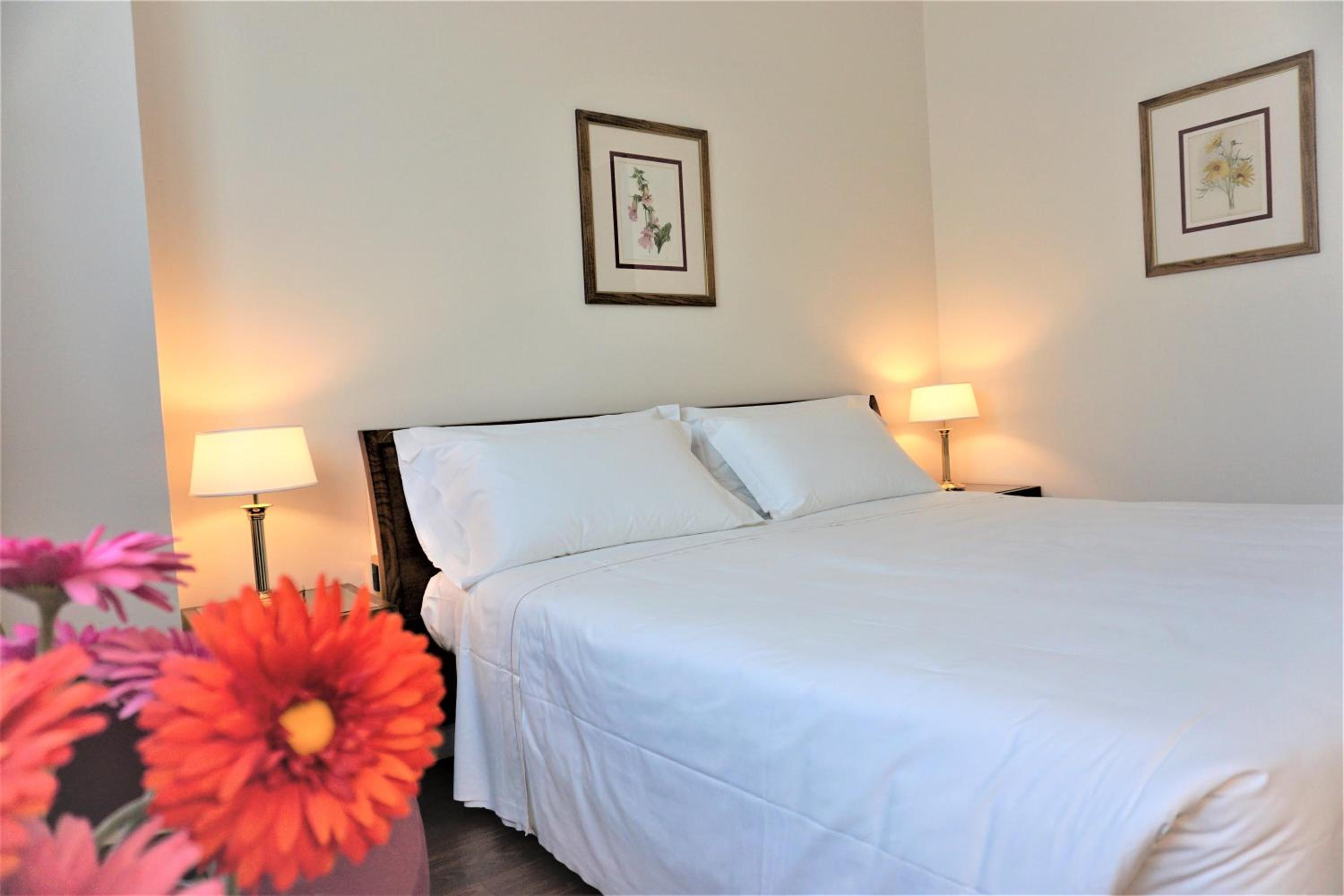 Double Room - Photo 11