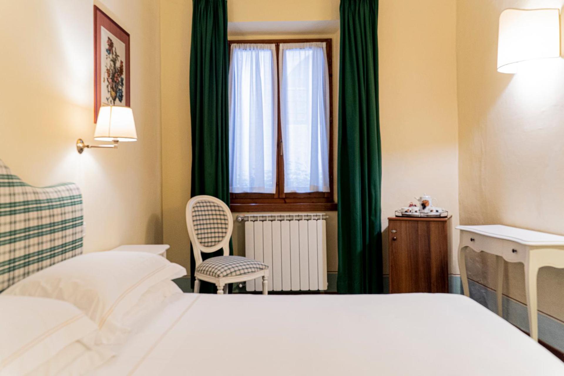 Deluxe Double Room photo 3