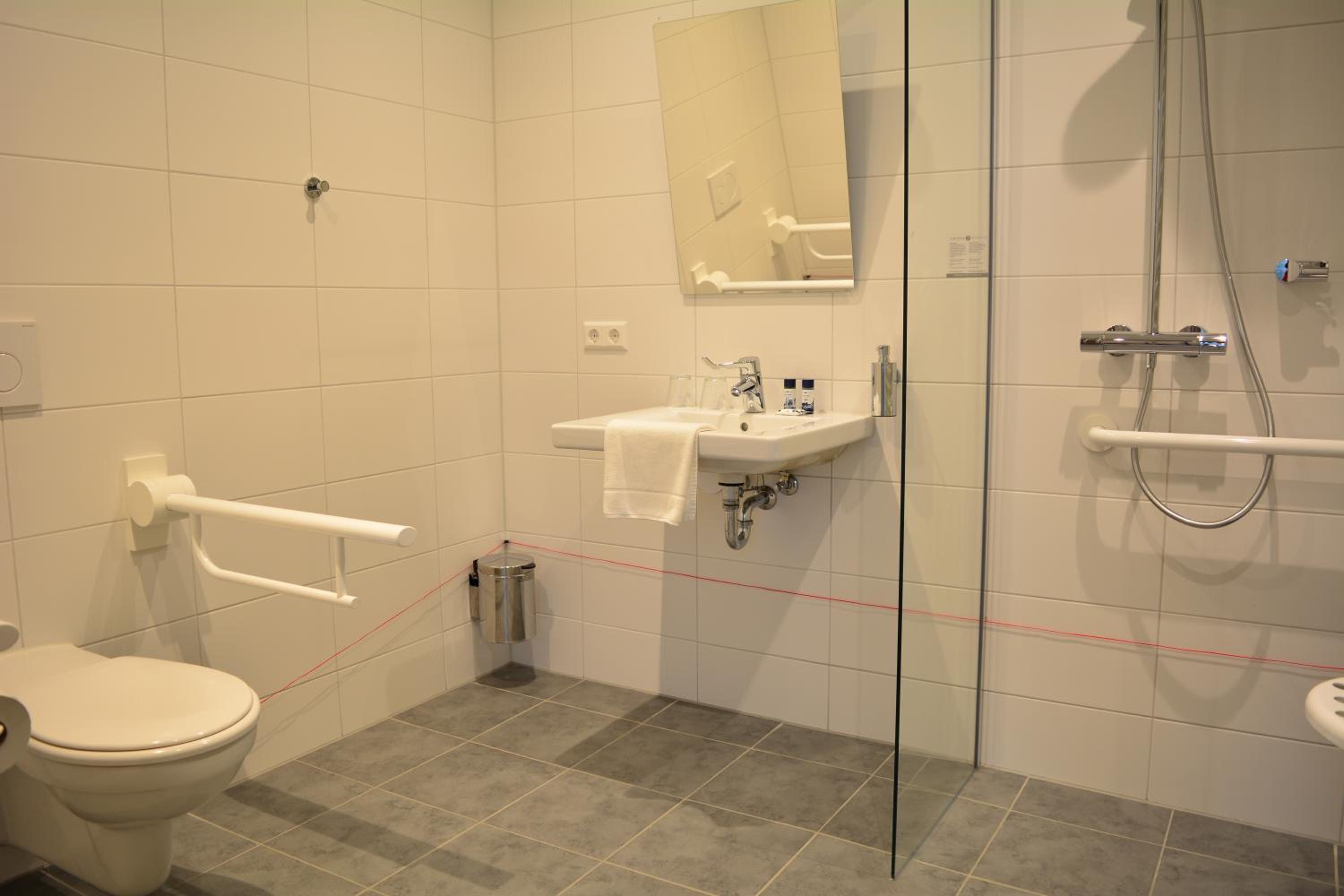 Double Room - Disability Access - Photo 4