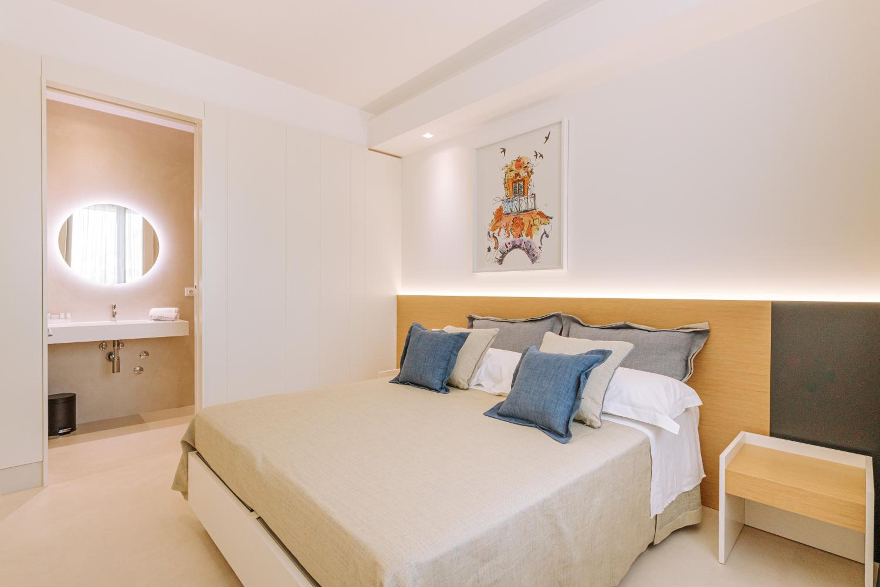 Double or Twin Room photo 3