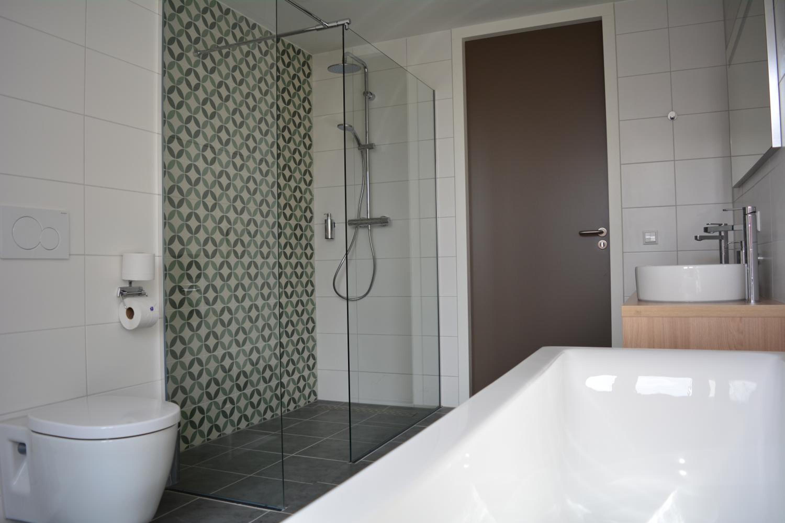 Suite - Photo 2