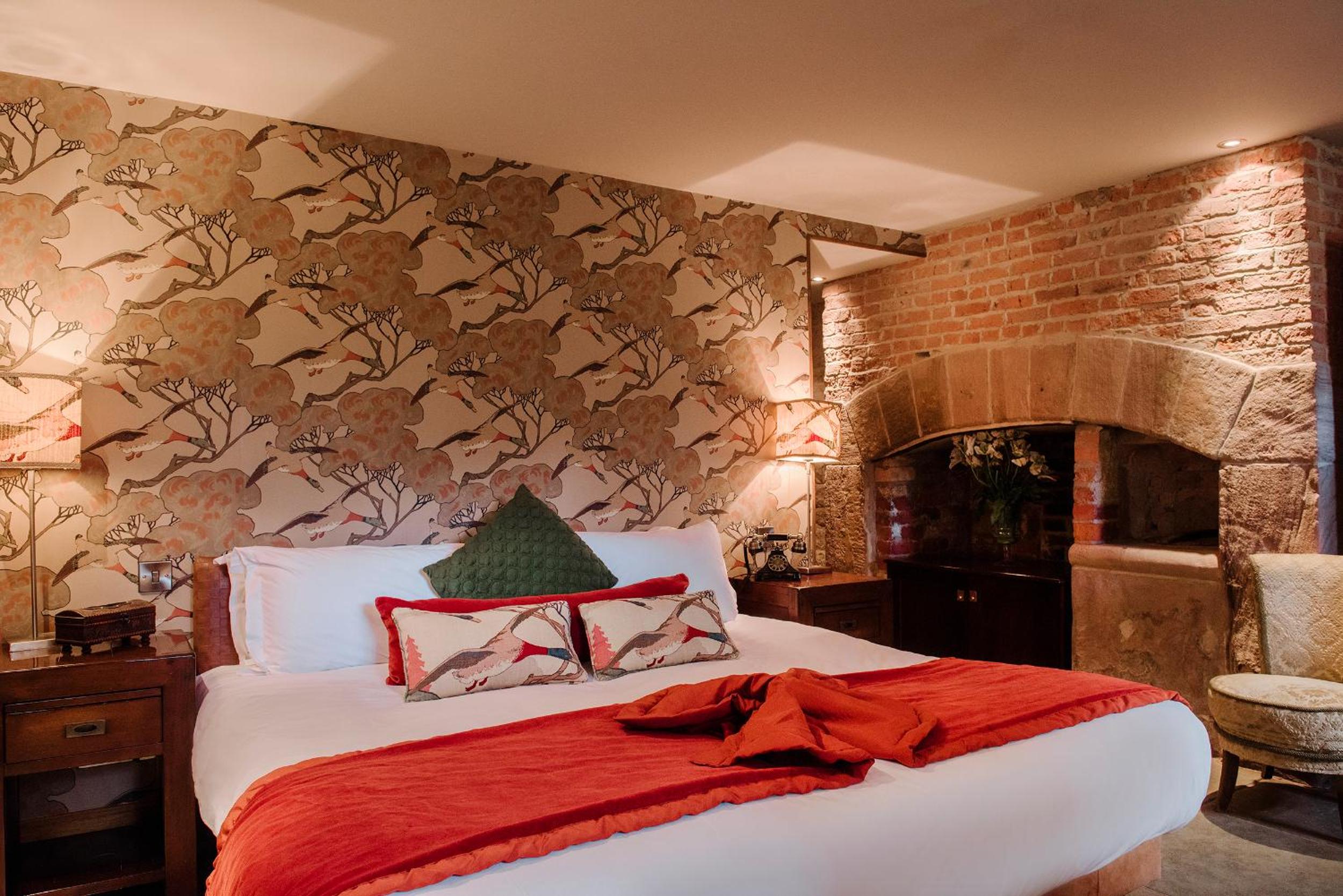 Cozy Double Hall Room
