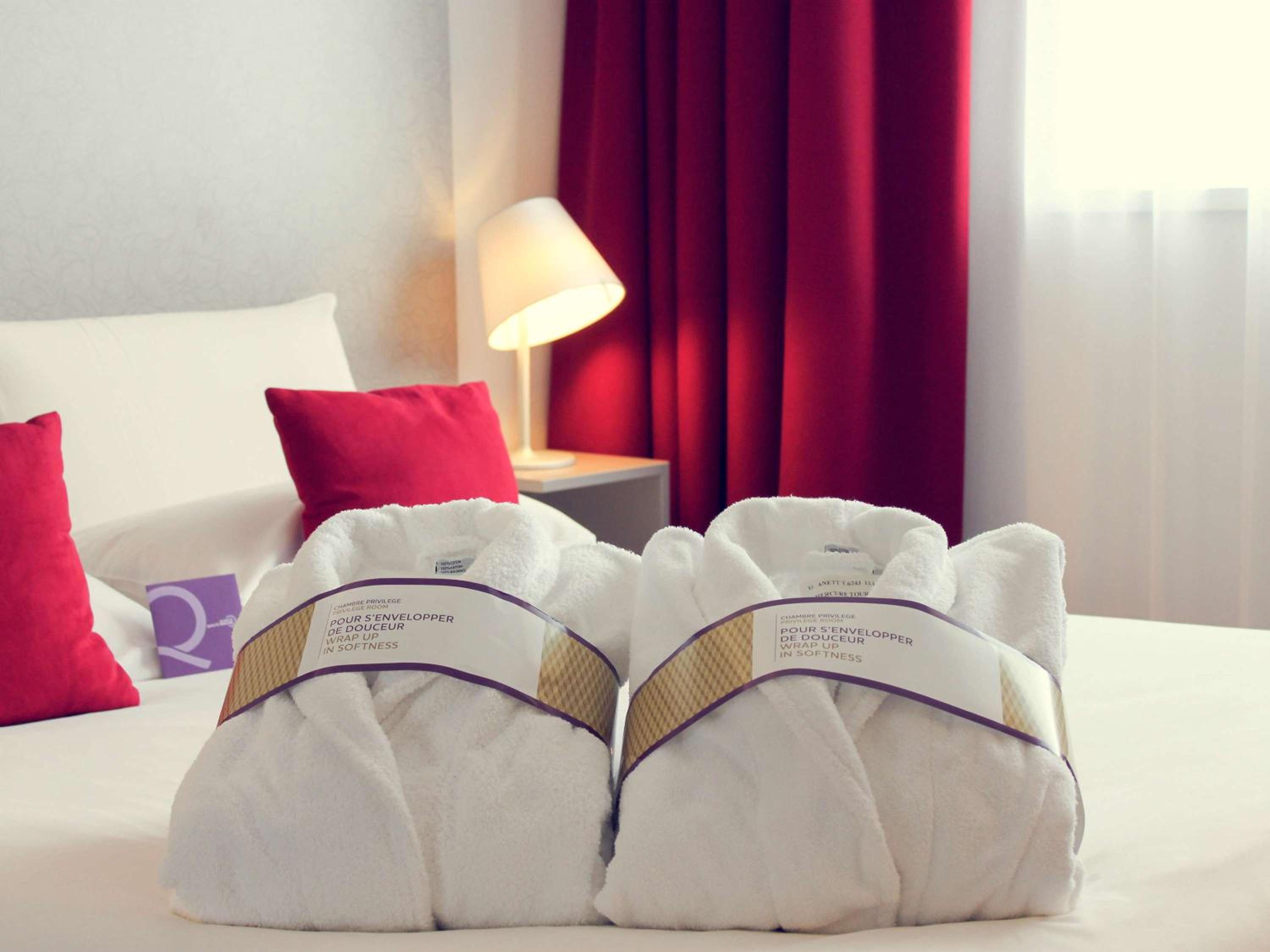Privilege Double Room with Sofa Bed - Photo 3